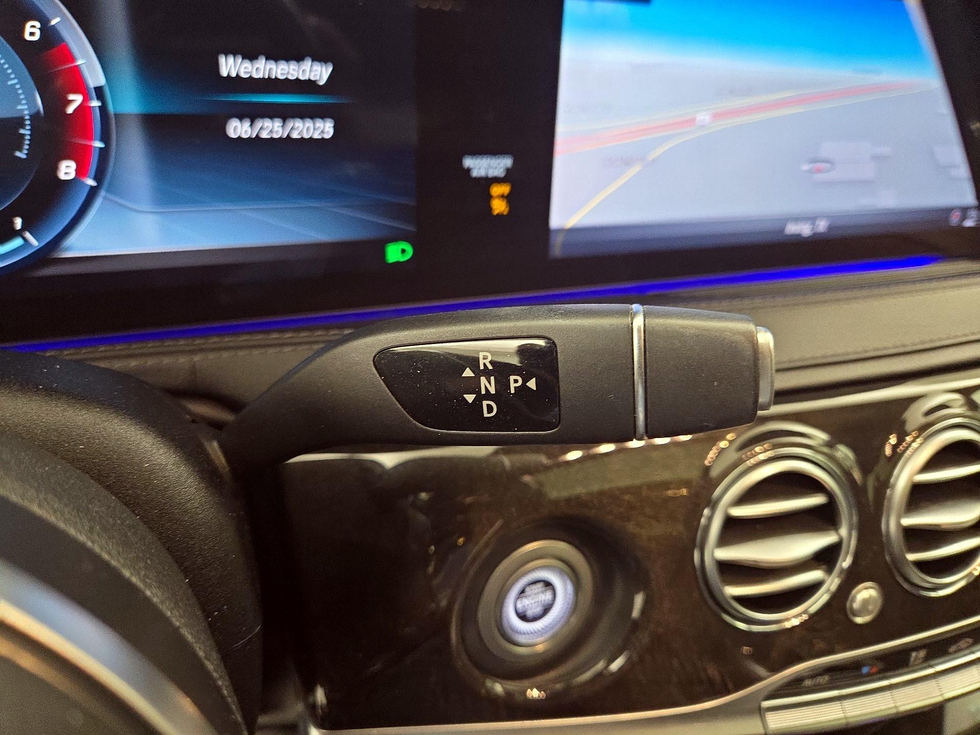 Thumbnail: 2019 Mercedes-Benz S-Class - 18