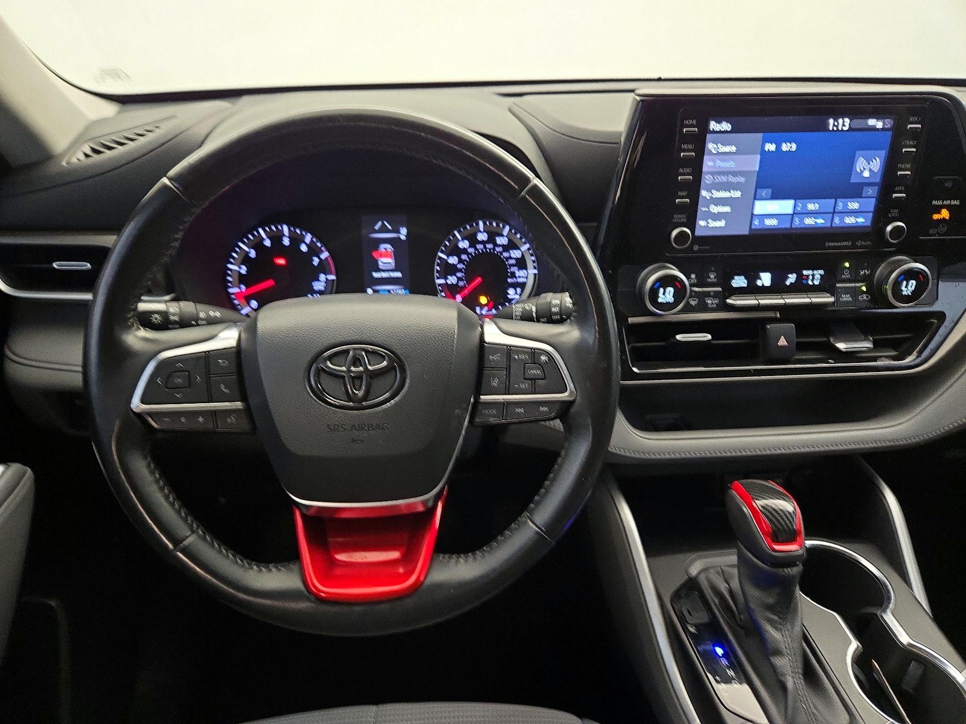 Thumbnail: 2021 Toyota Highlander - 10