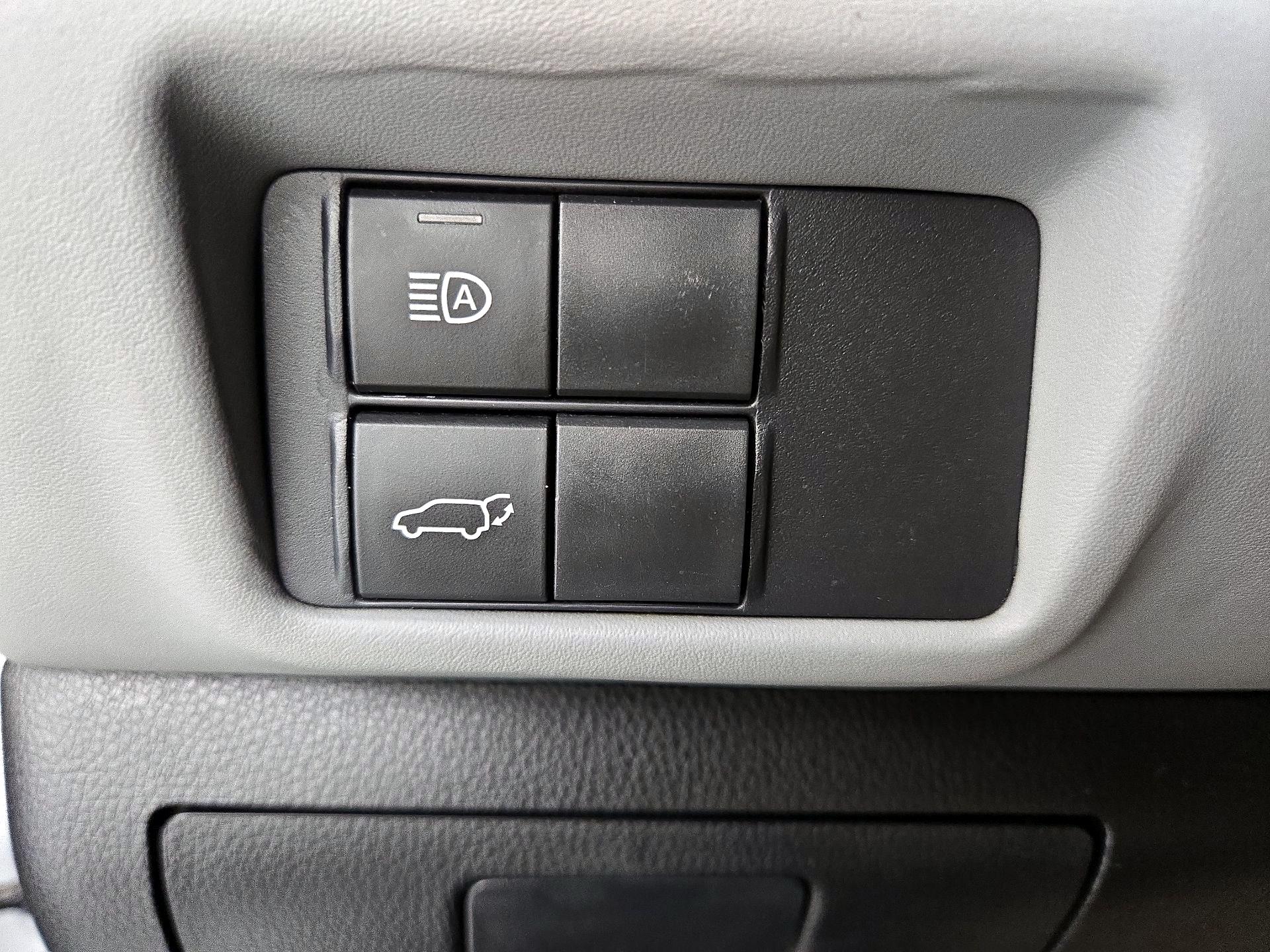 Thumbnail: 2021 Toyota Highlander - 13
