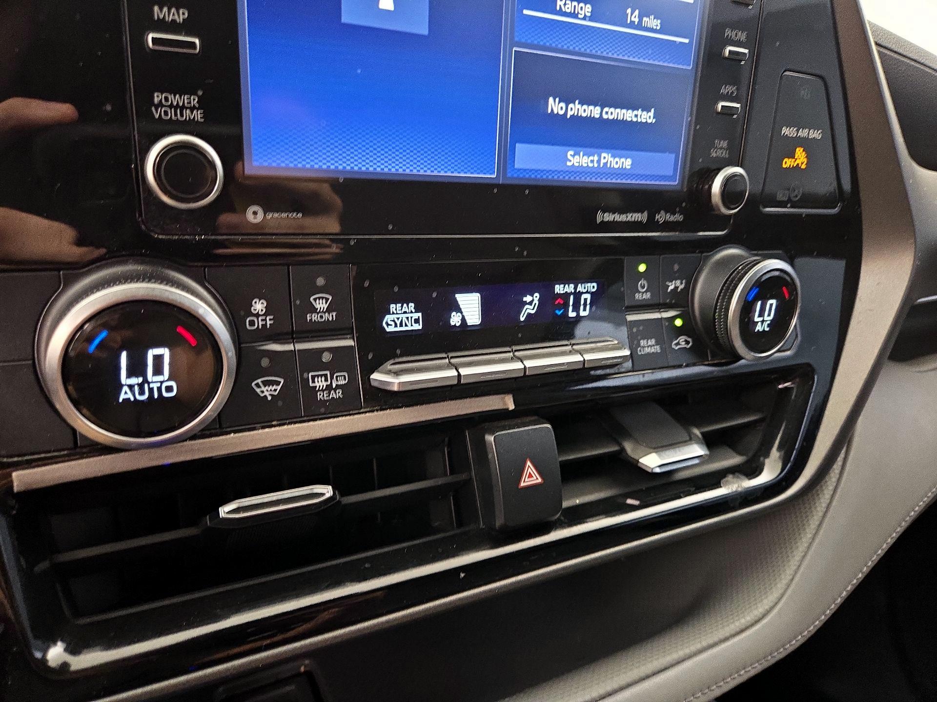 Thumbnail: 2021 Toyota Highlander - 16