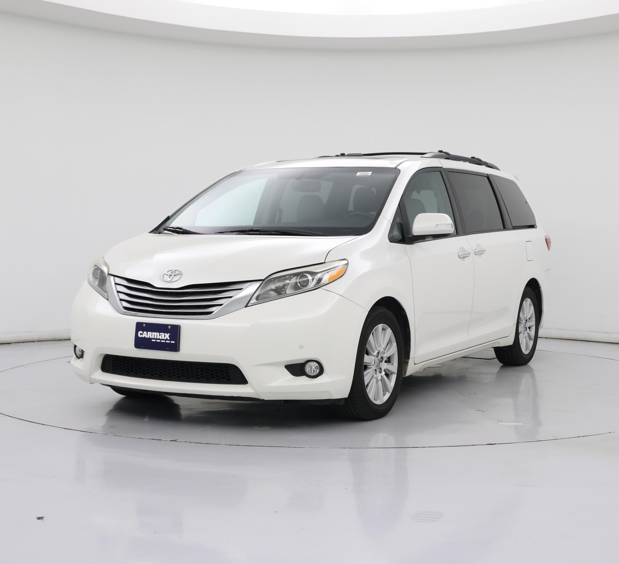 Thumbnail: 2017 Toyota Sienna - 4