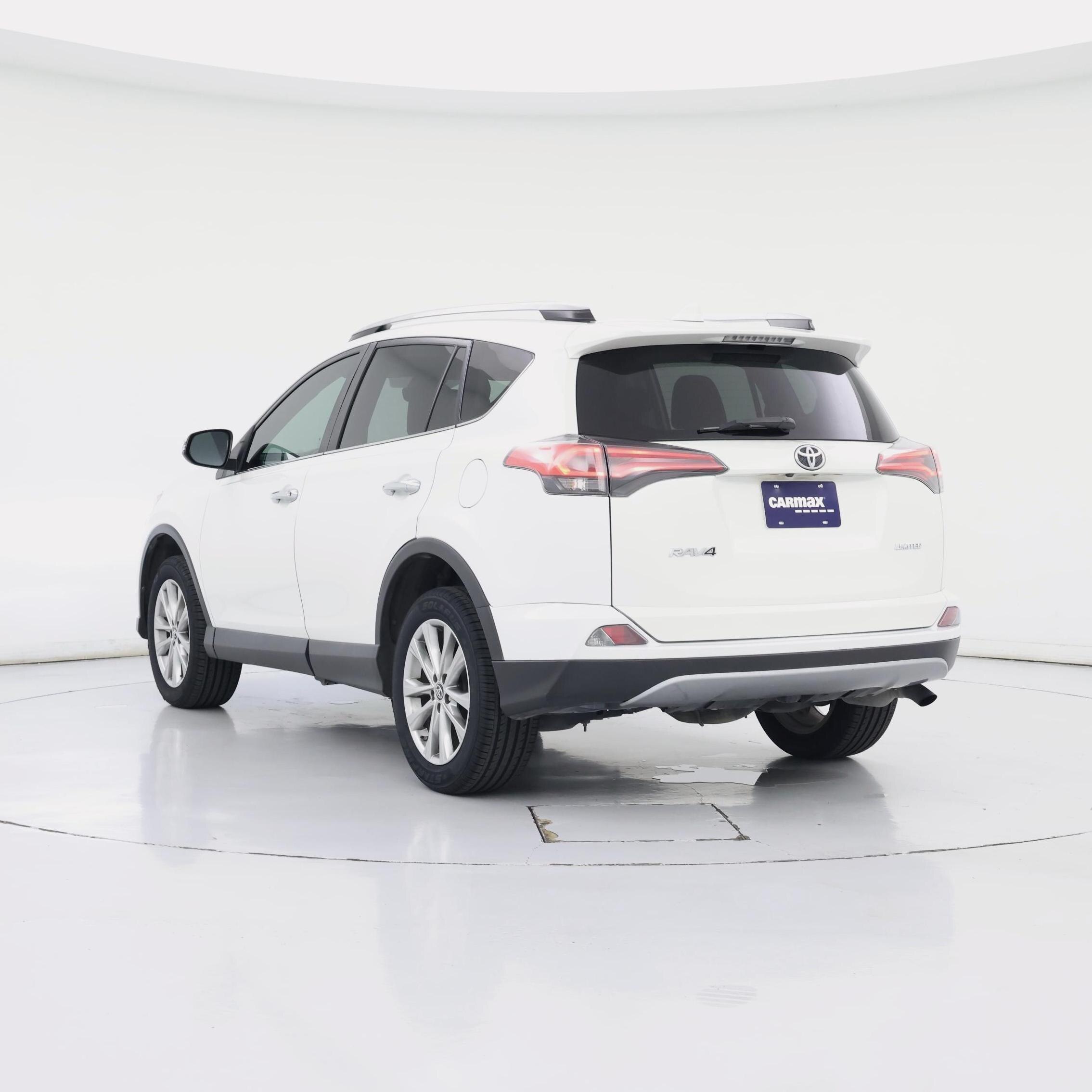 Thumbnail: 2018 Toyota RAV4 - 2
