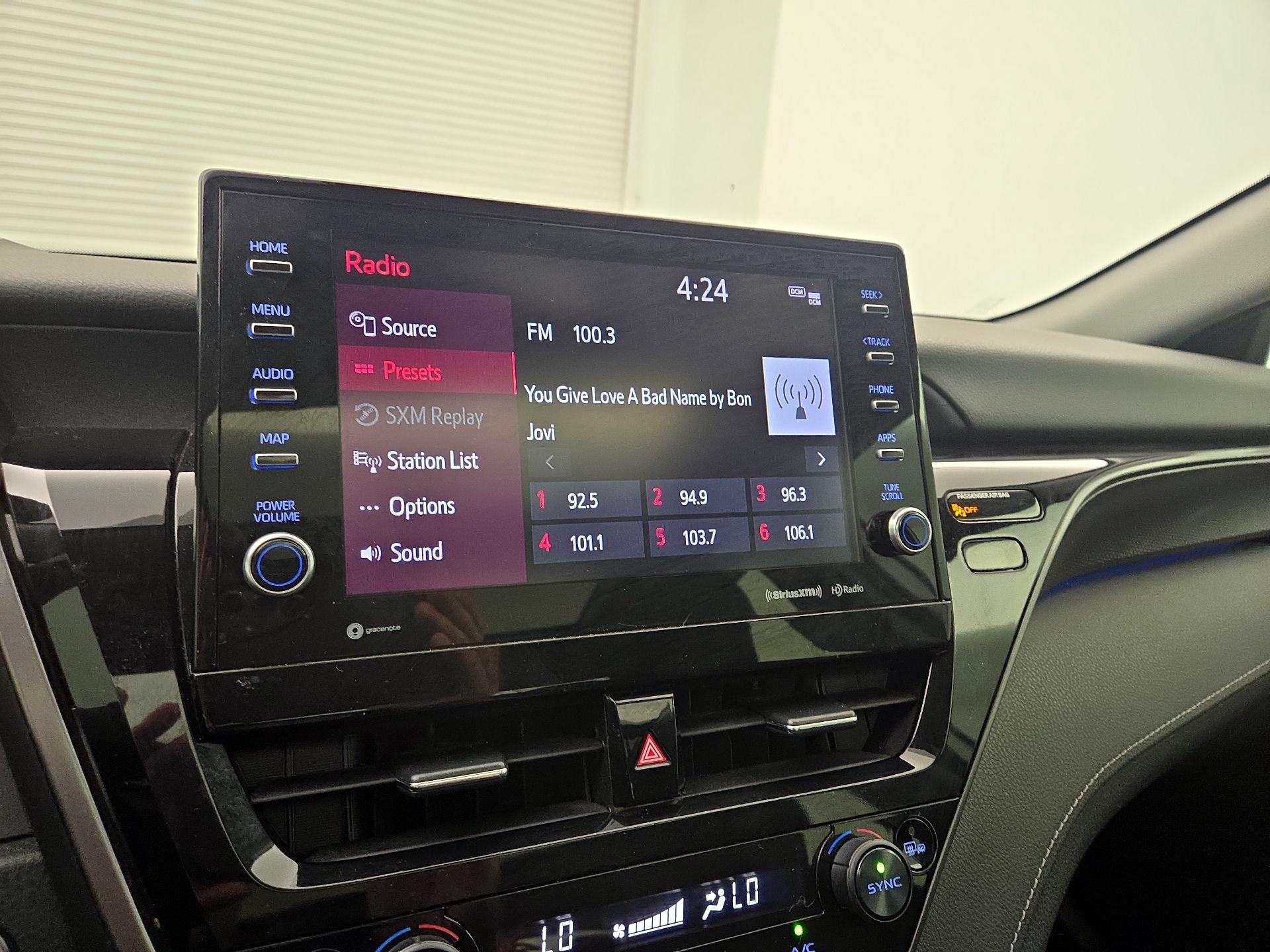 Thumbnail: 2021 Toyota Camry - 16