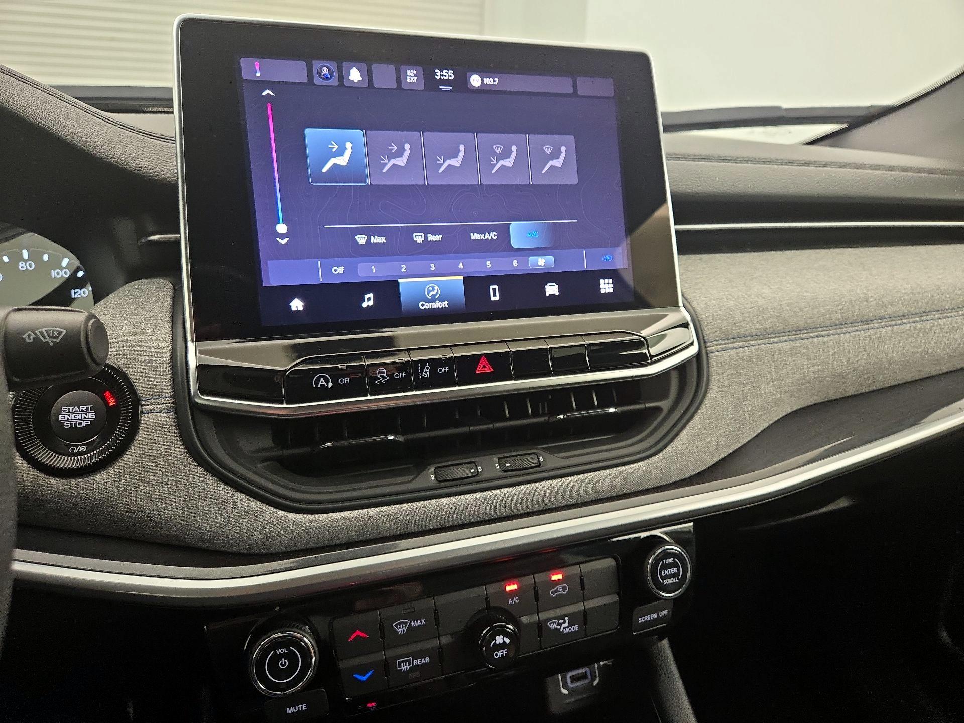 Thumbnail: 2023 Jeep Compass - 16