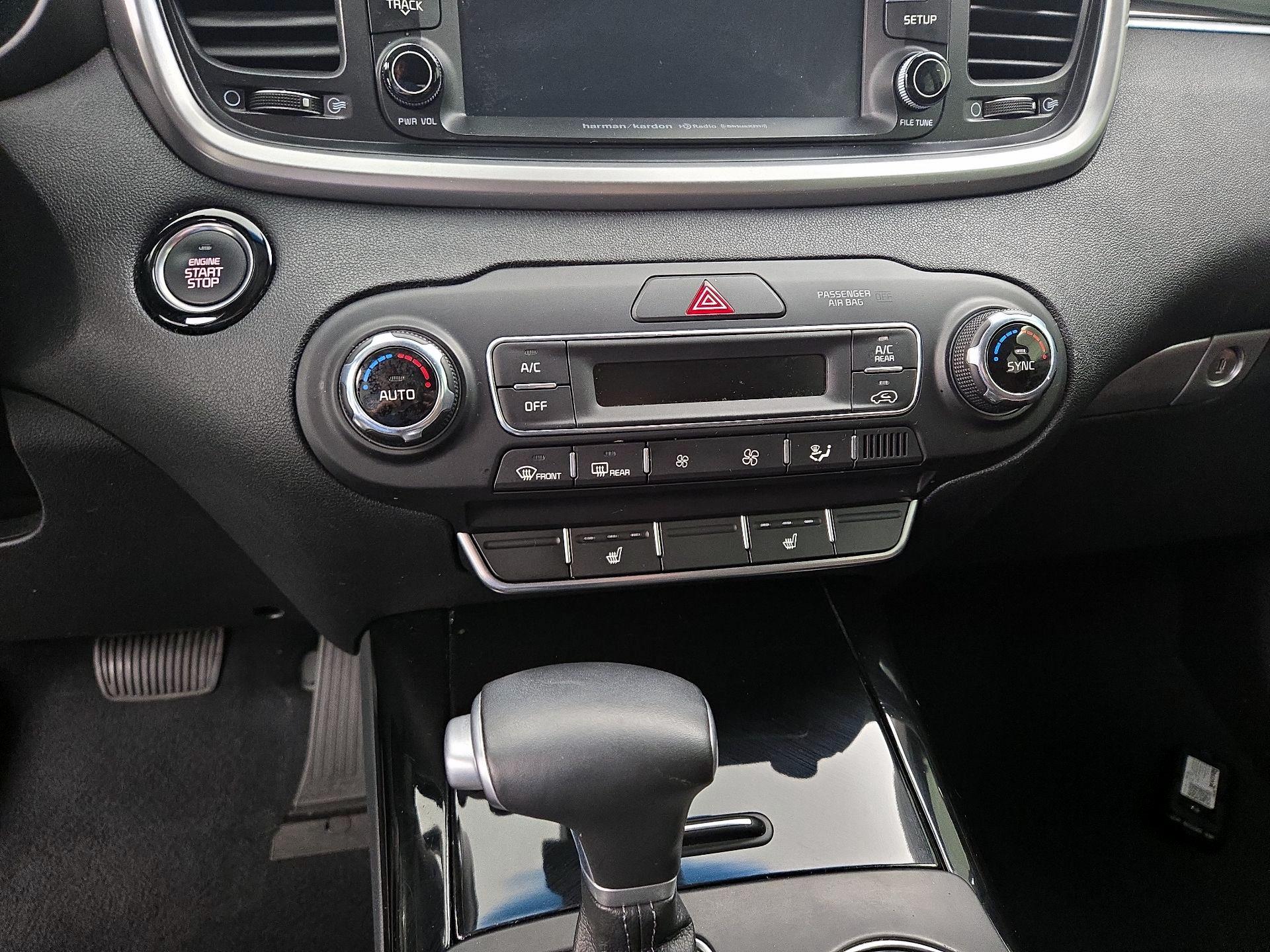 Thumbnail: 2020 Kia Sorento - 14