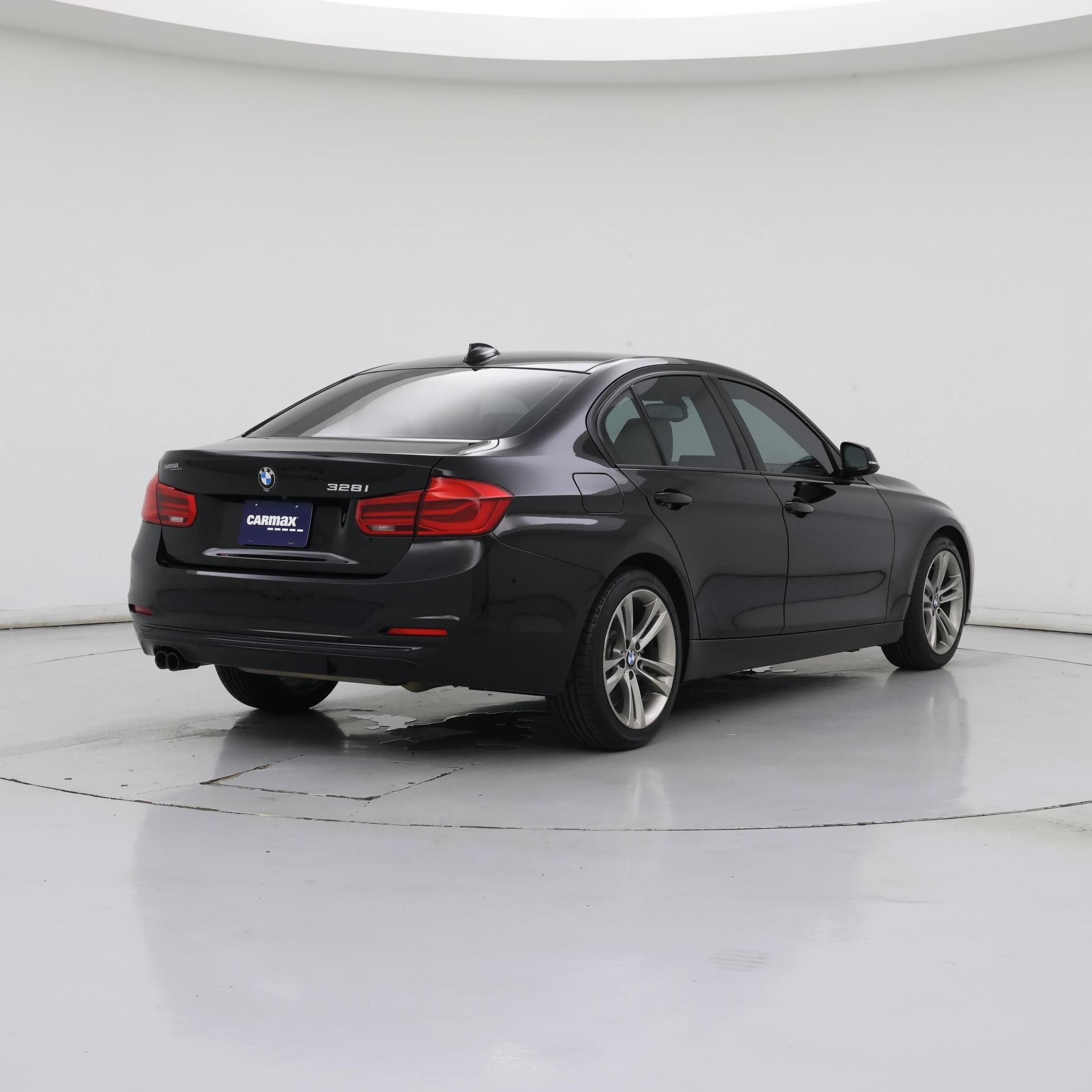 Thumbnail: 2016 BMW 3 Series - 8
