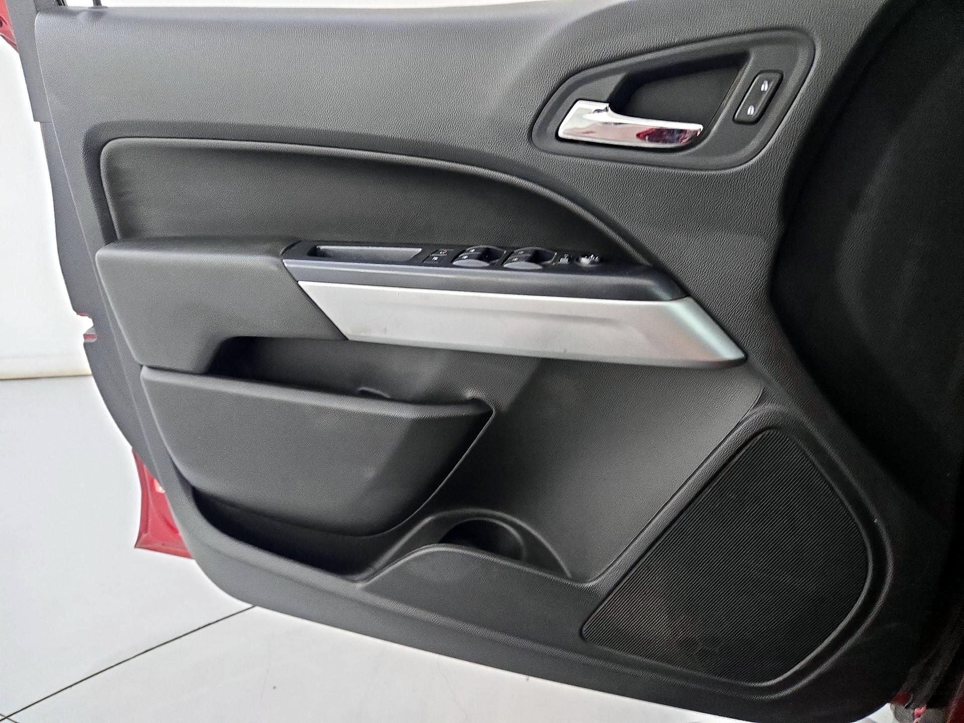 Thumbnail: 2021 Chevrolet Colorado - 12