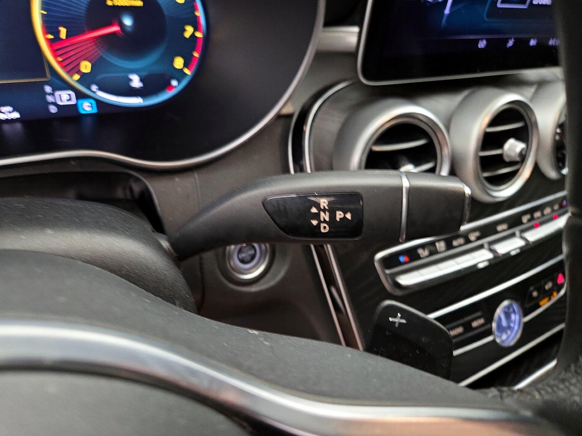 Thumbnail: 2021 Mercedes-Benz C-Class - 17