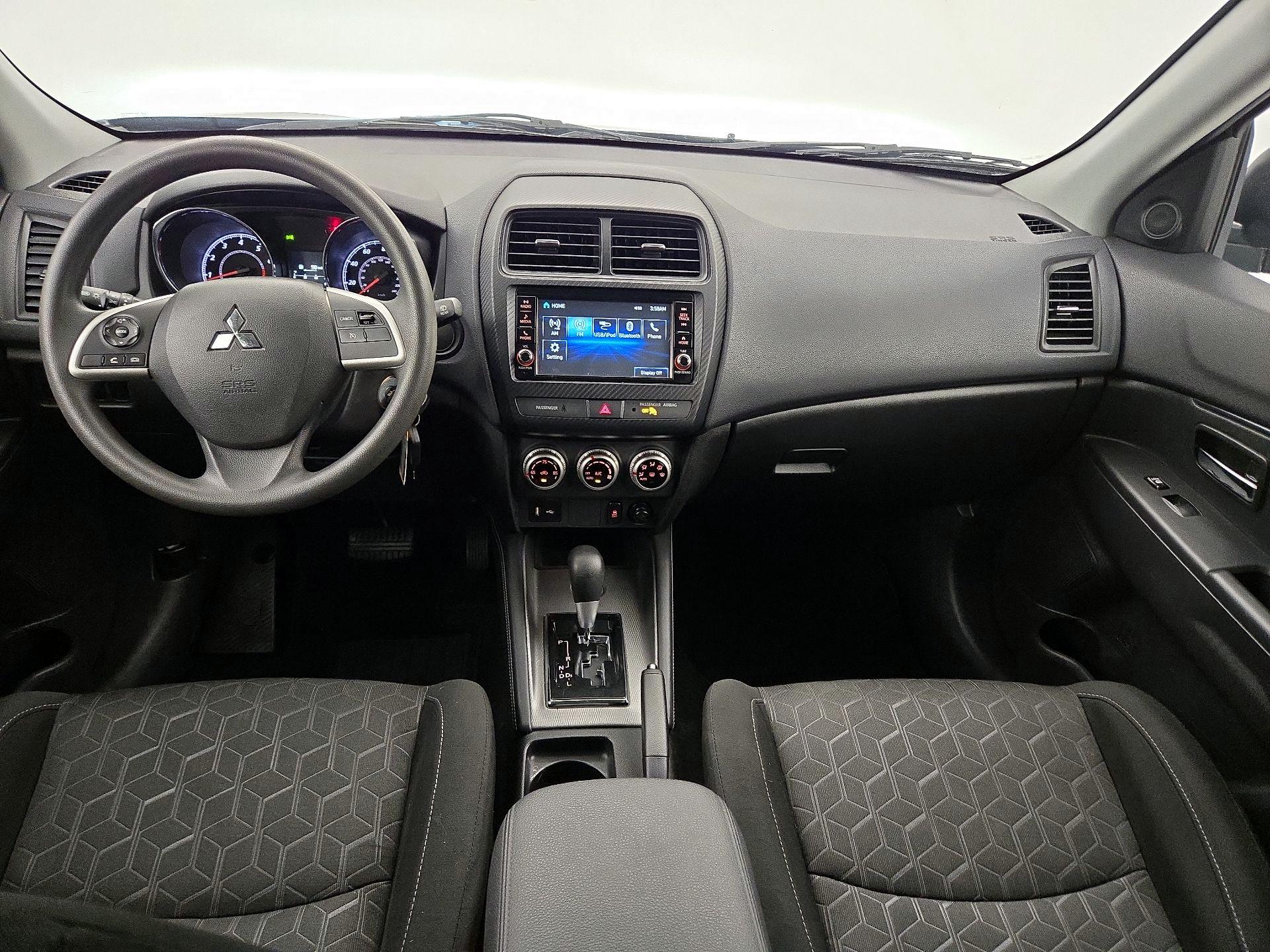 Thumbnail: 2022 Mitsubishi Outlander Sport - 9