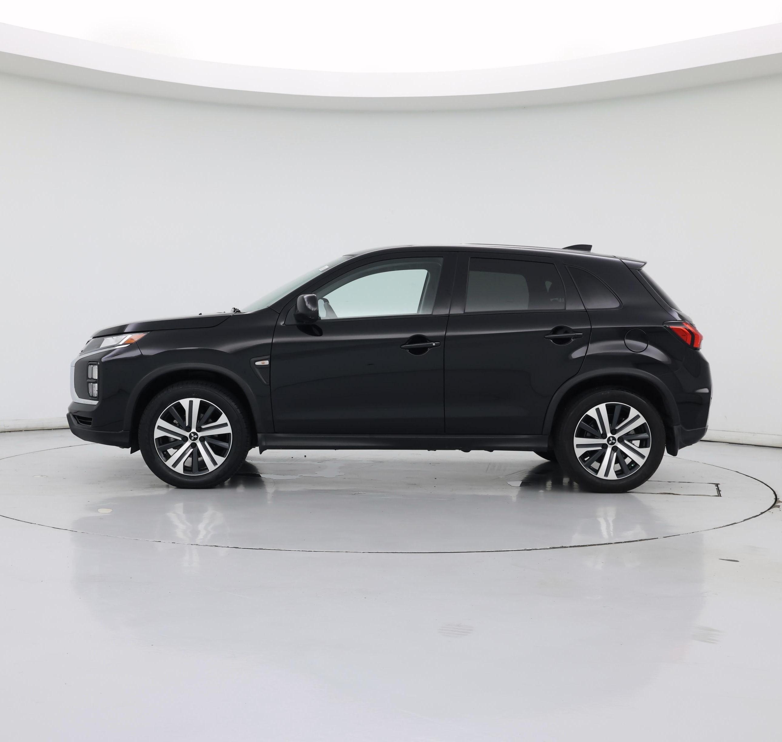Thumbnail: 2022 Mitsubishi Outlander Sport - 3
