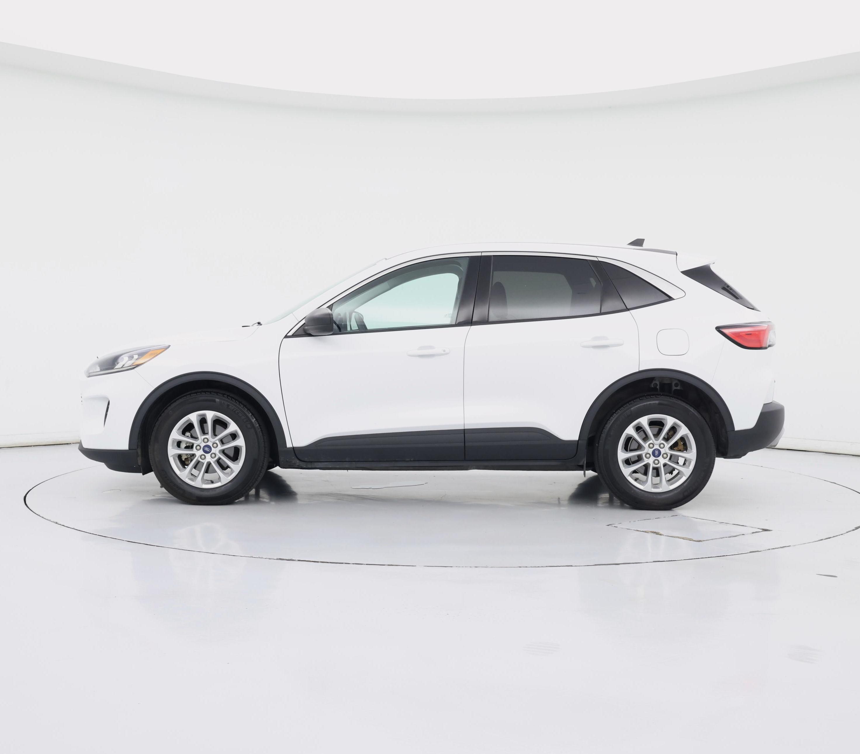 Thumbnail: 2022 Ford Escape - 3