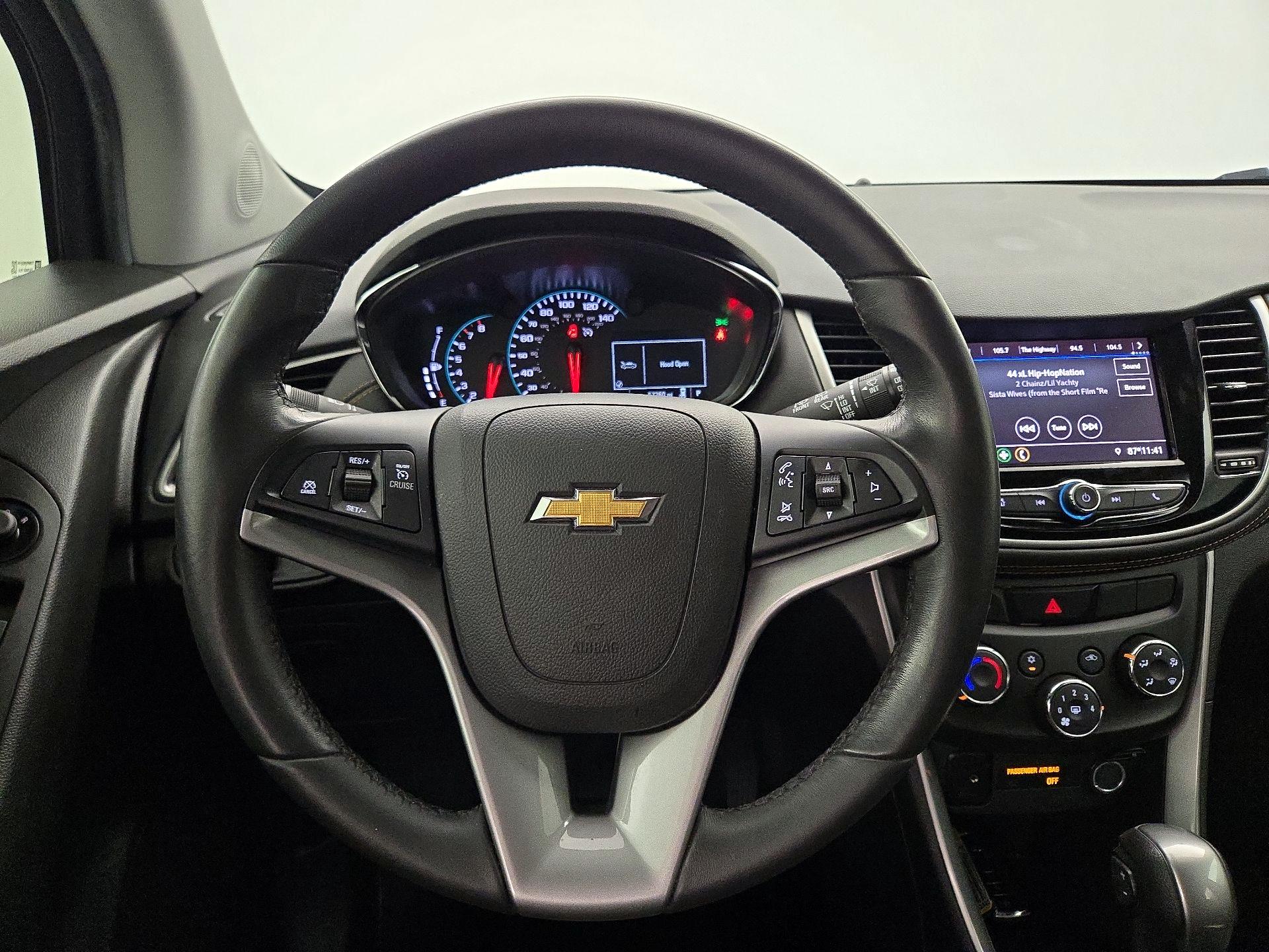 Thumbnail: 2022 Chevrolet Trax - 10