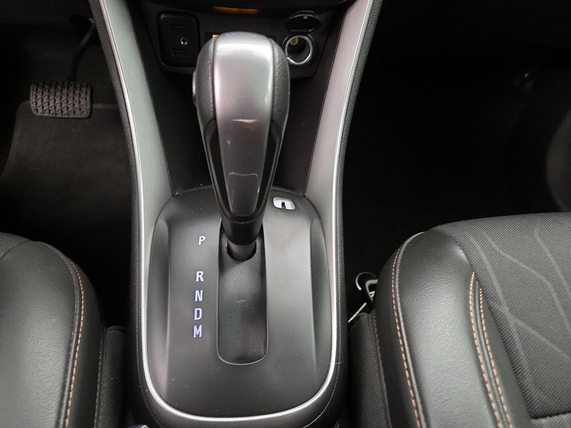 Thumbnail: 2022 Chevrolet Trax - 17