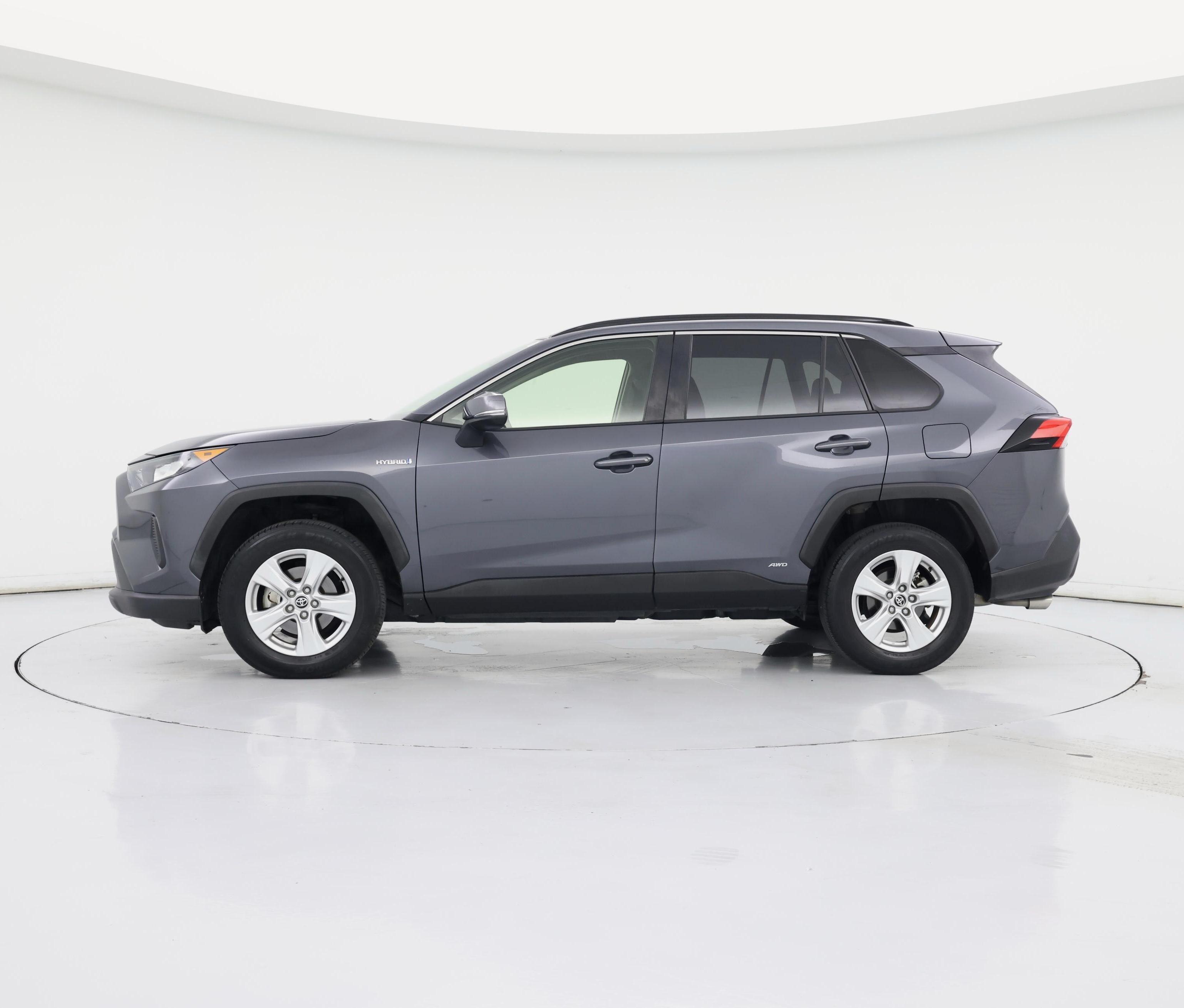 Thumbnail: 2020 Toyota RAV4 - 3