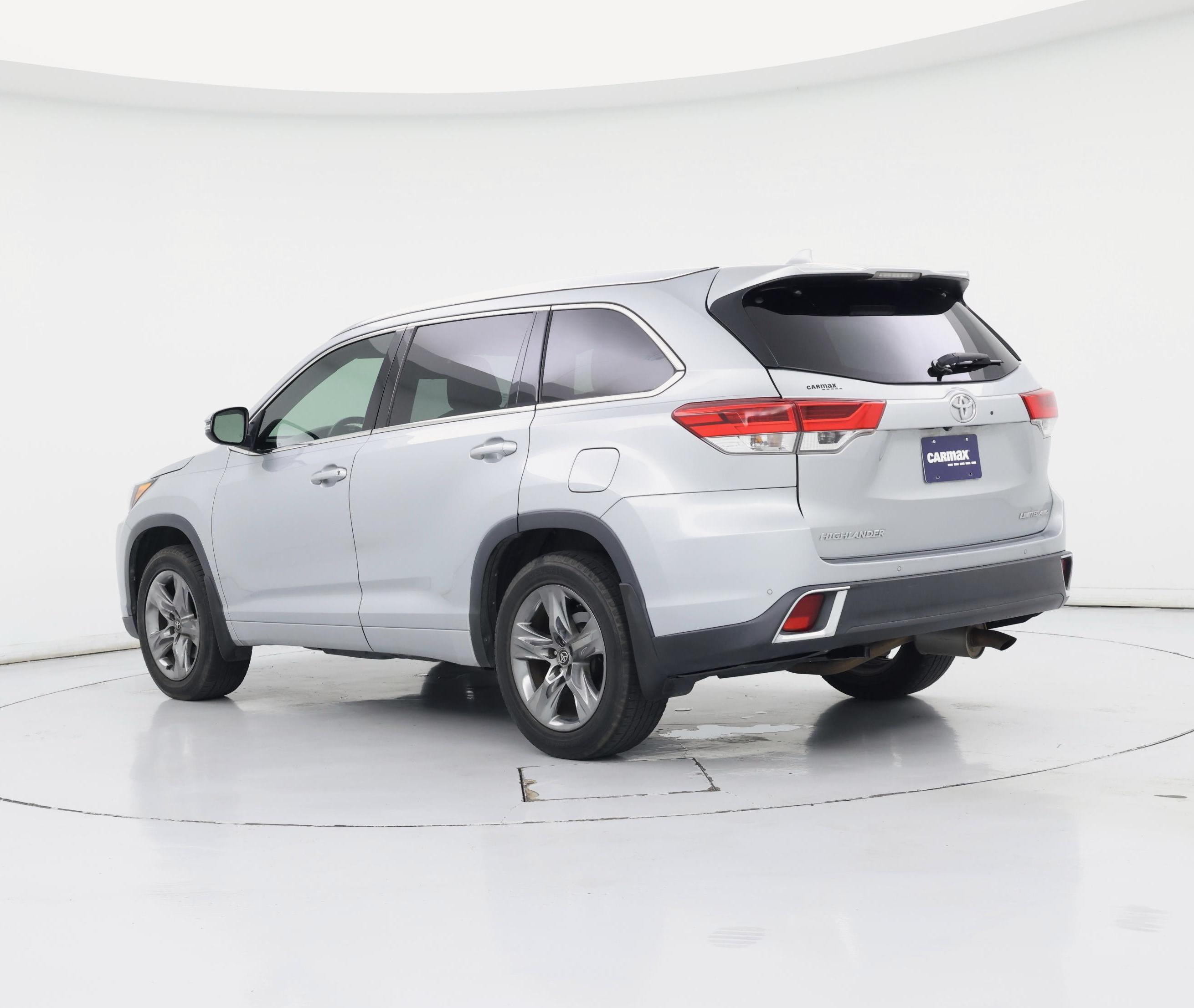 Thumbnail: 2017 Toyota Highlander - 2