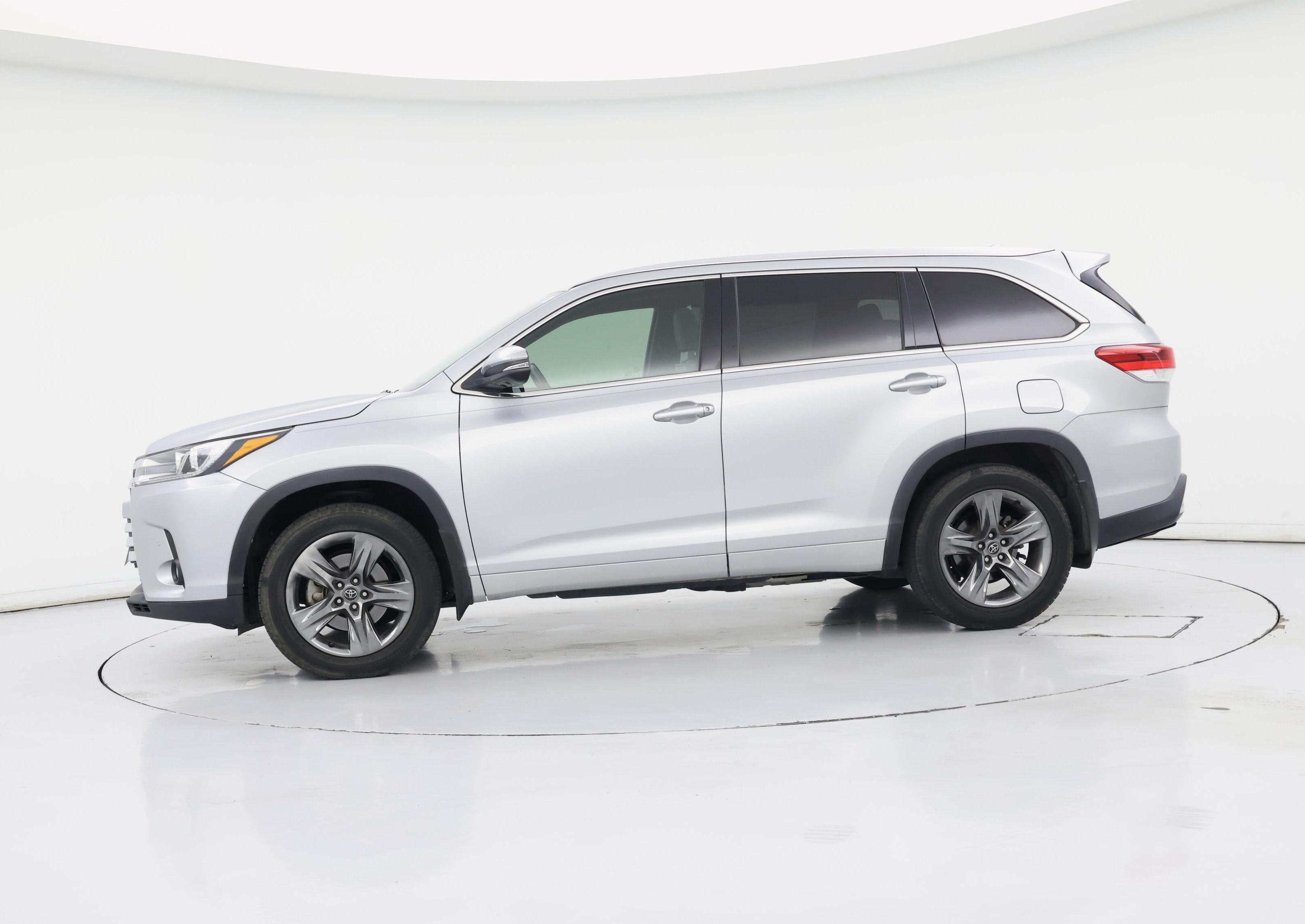 Thumbnail: 2017 Toyota Highlander - 3