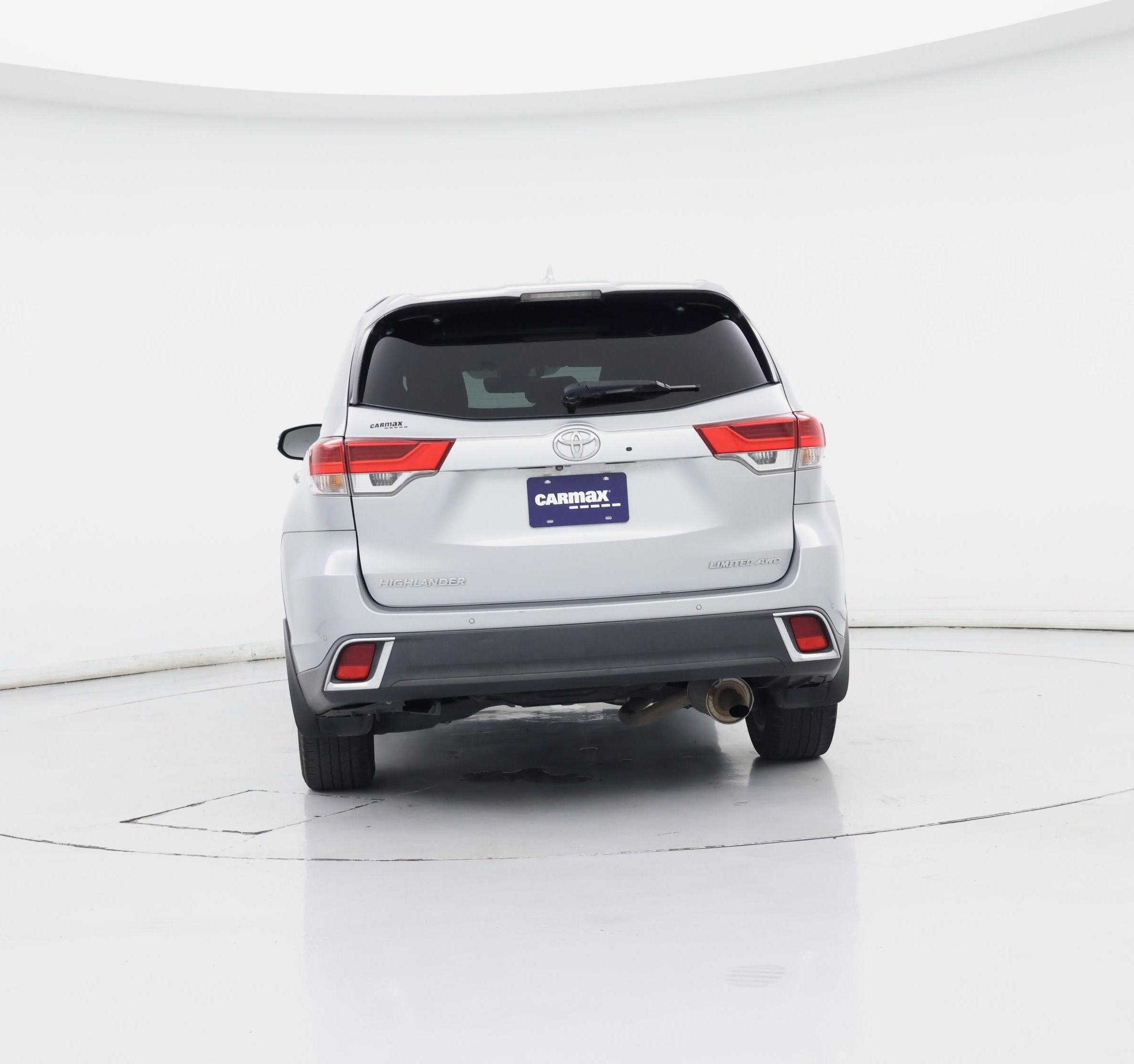 Thumbnail: 2017 Toyota Highlander - 6