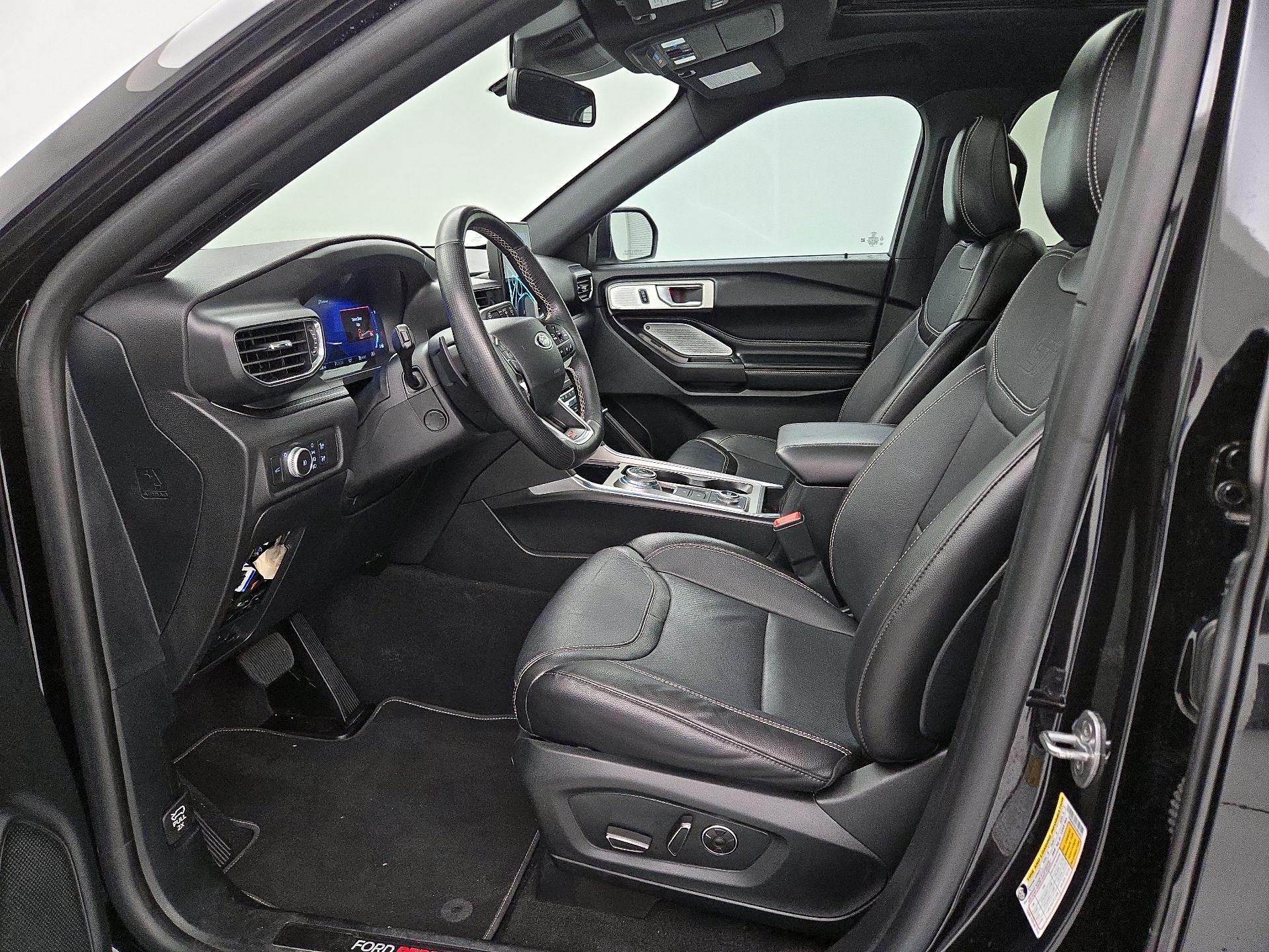 Thumbnail: 2020 Ford Explorer - 11