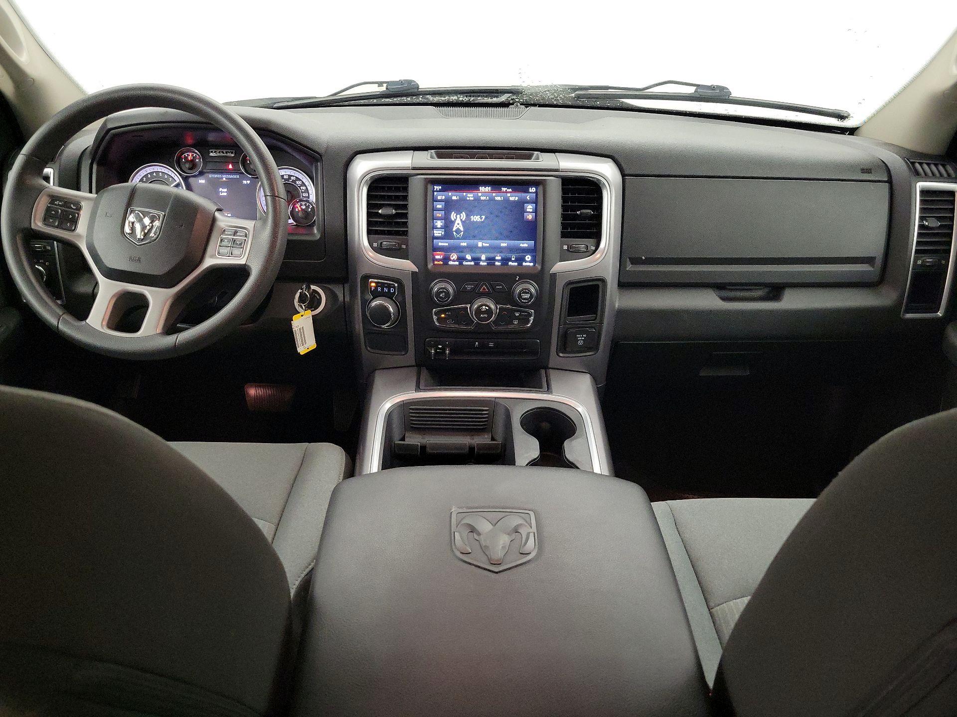 Thumbnail: 2023 RAM 1500 Classic - 9