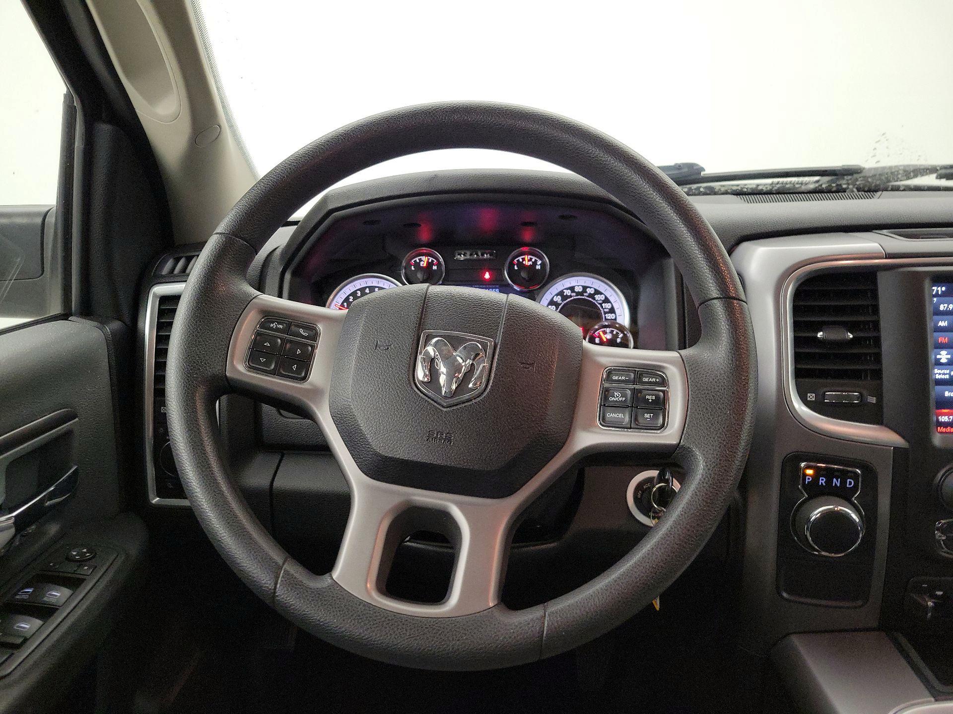 Thumbnail: 2023 RAM 1500 Classic - 10