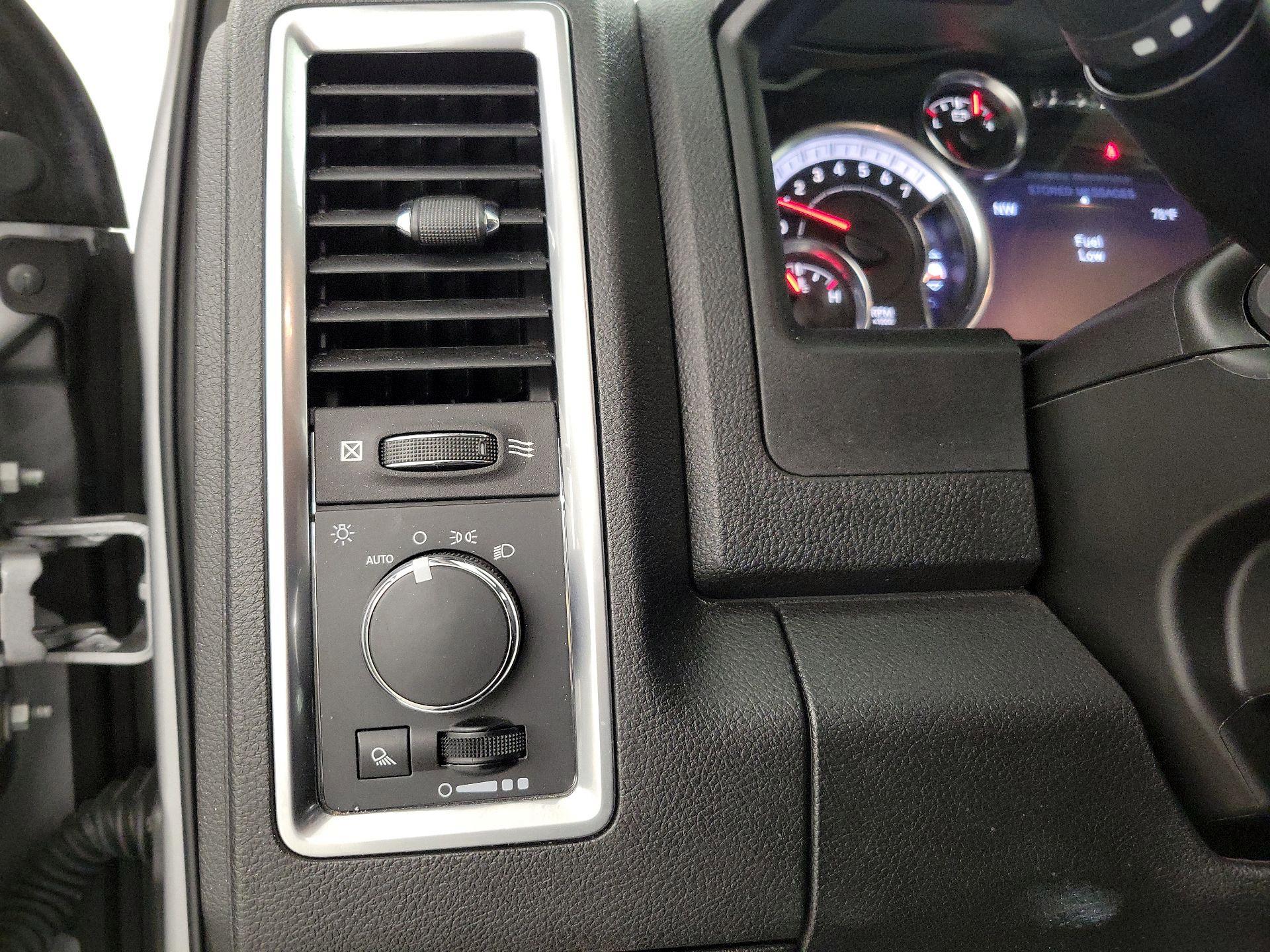 Thumbnail: 2023 RAM 1500 Classic - 13