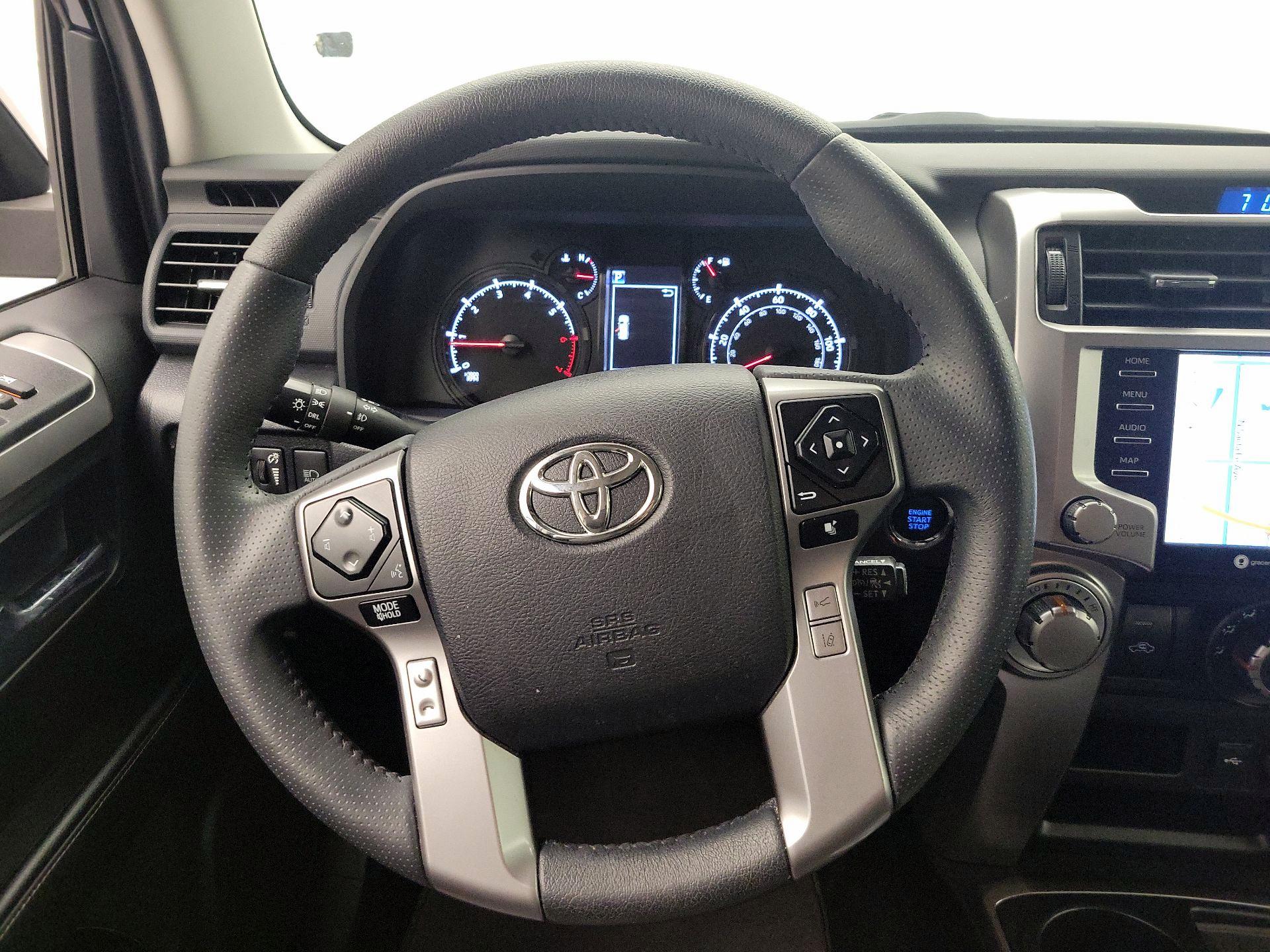 Thumbnail: 2022 Toyota 4Runner - 10