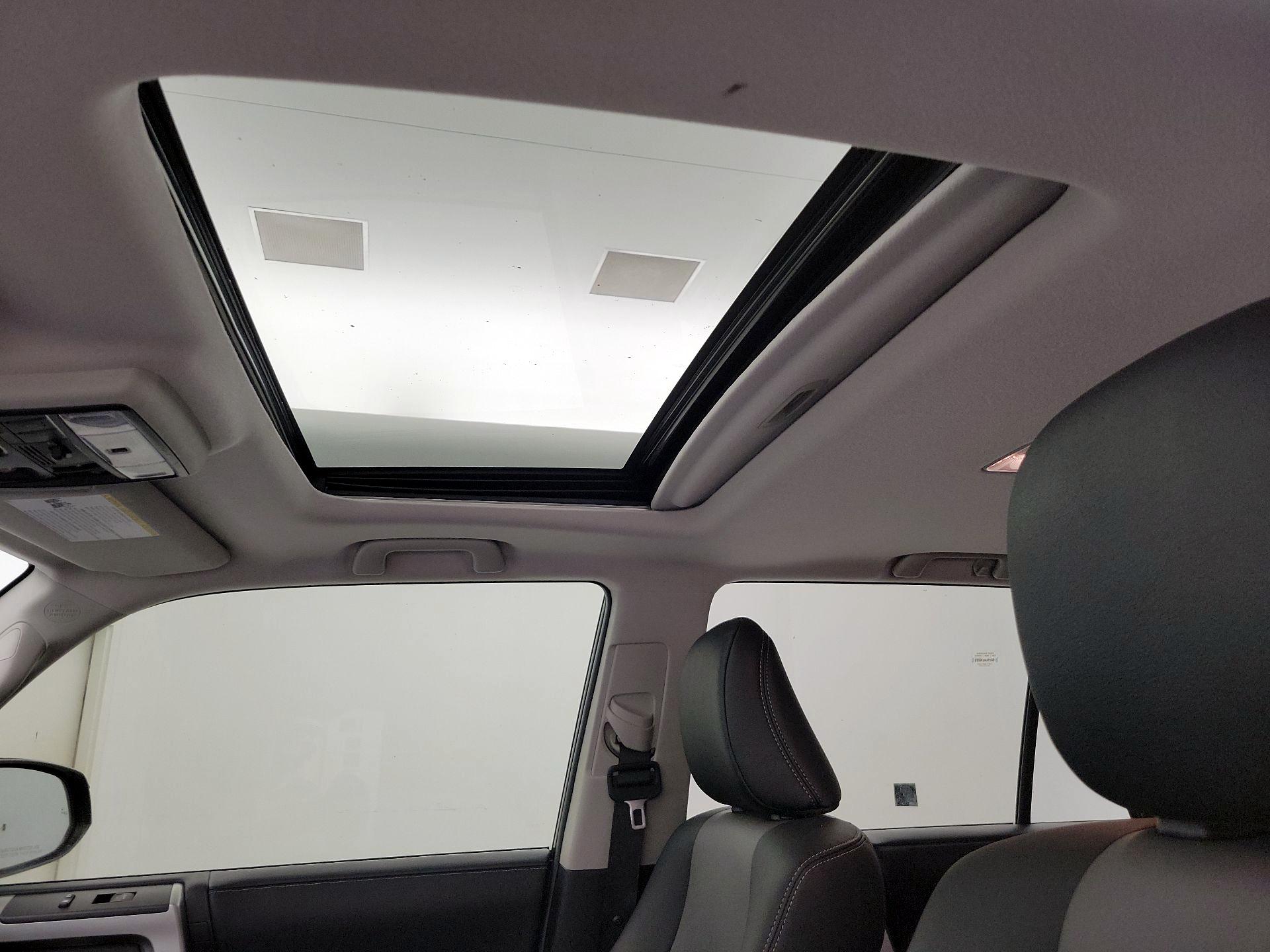 Thumbnail: 2022 Toyota 4Runner - 20