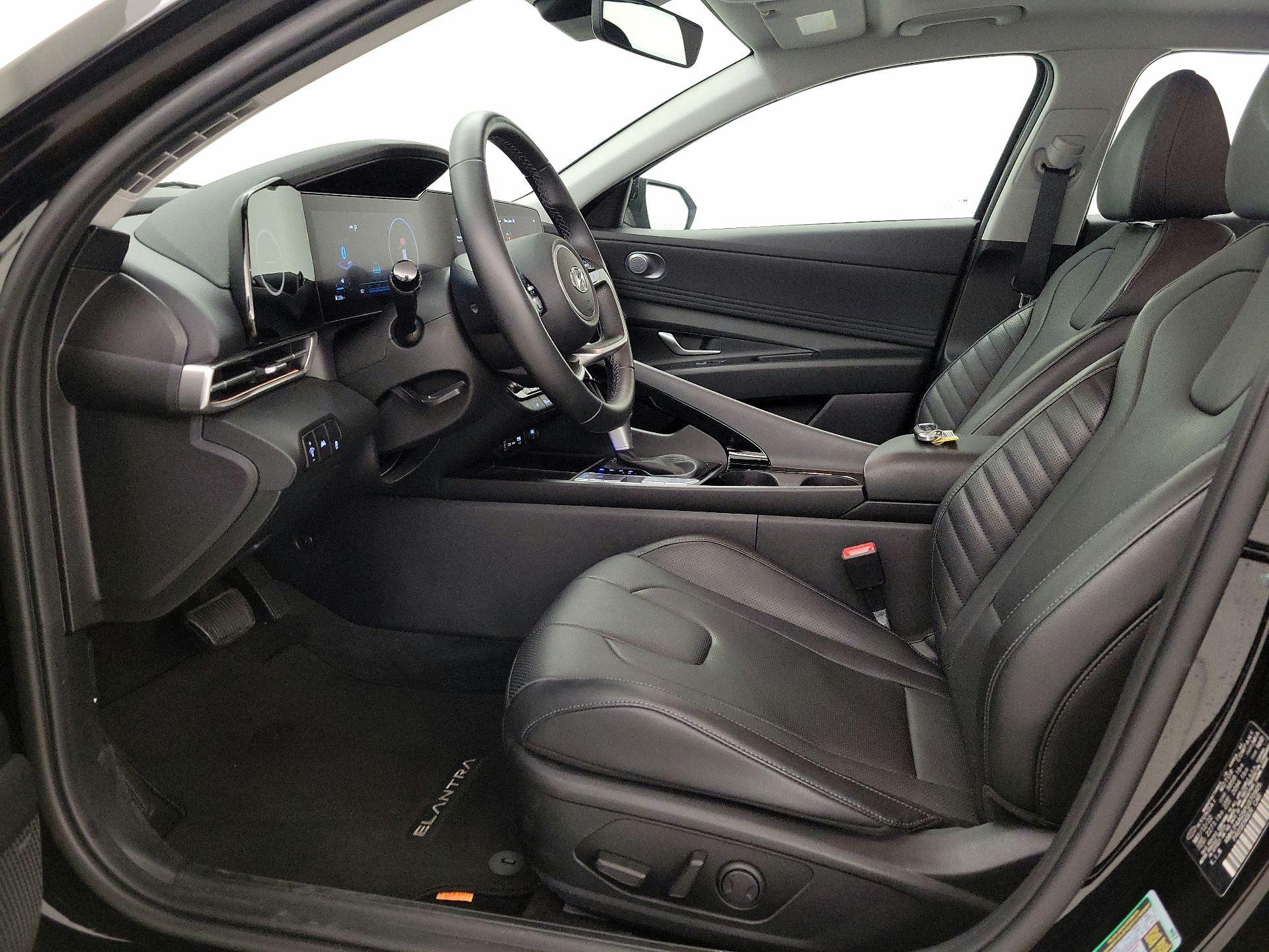 Thumbnail: 2023 Hyundai Elantra - 11