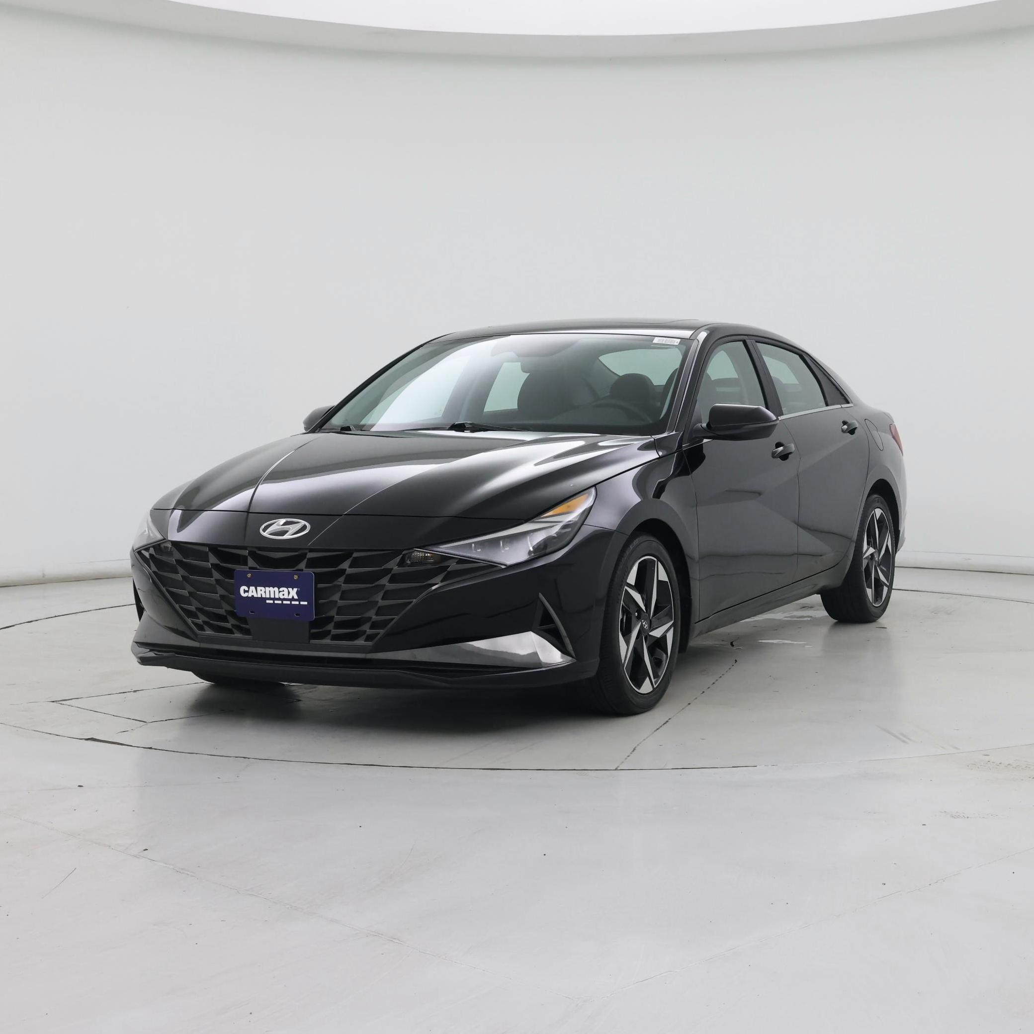 Thumbnail: 2023 Hyundai Elantra - 4