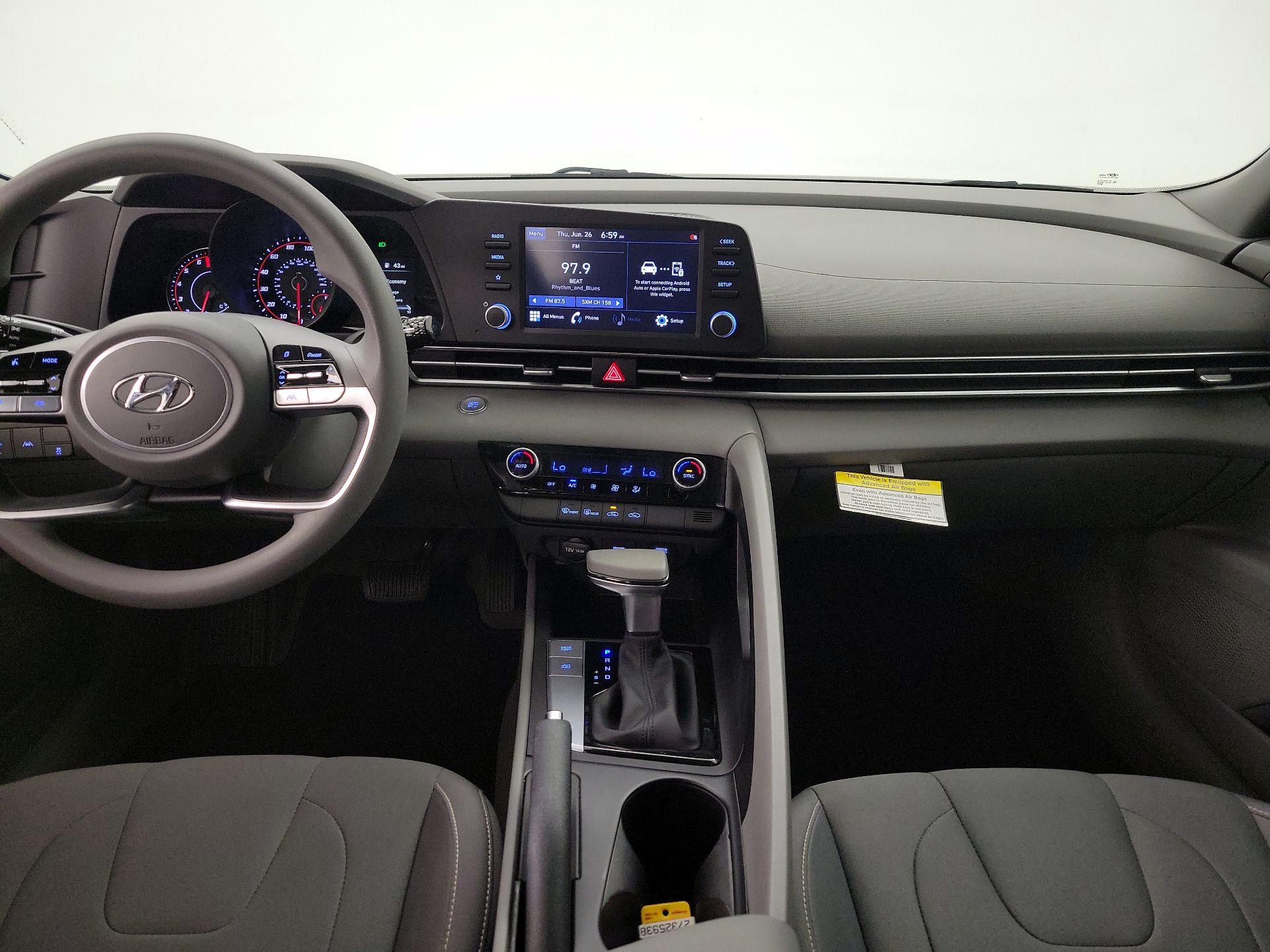 Thumbnail: 2022 Hyundai Elantra - 9