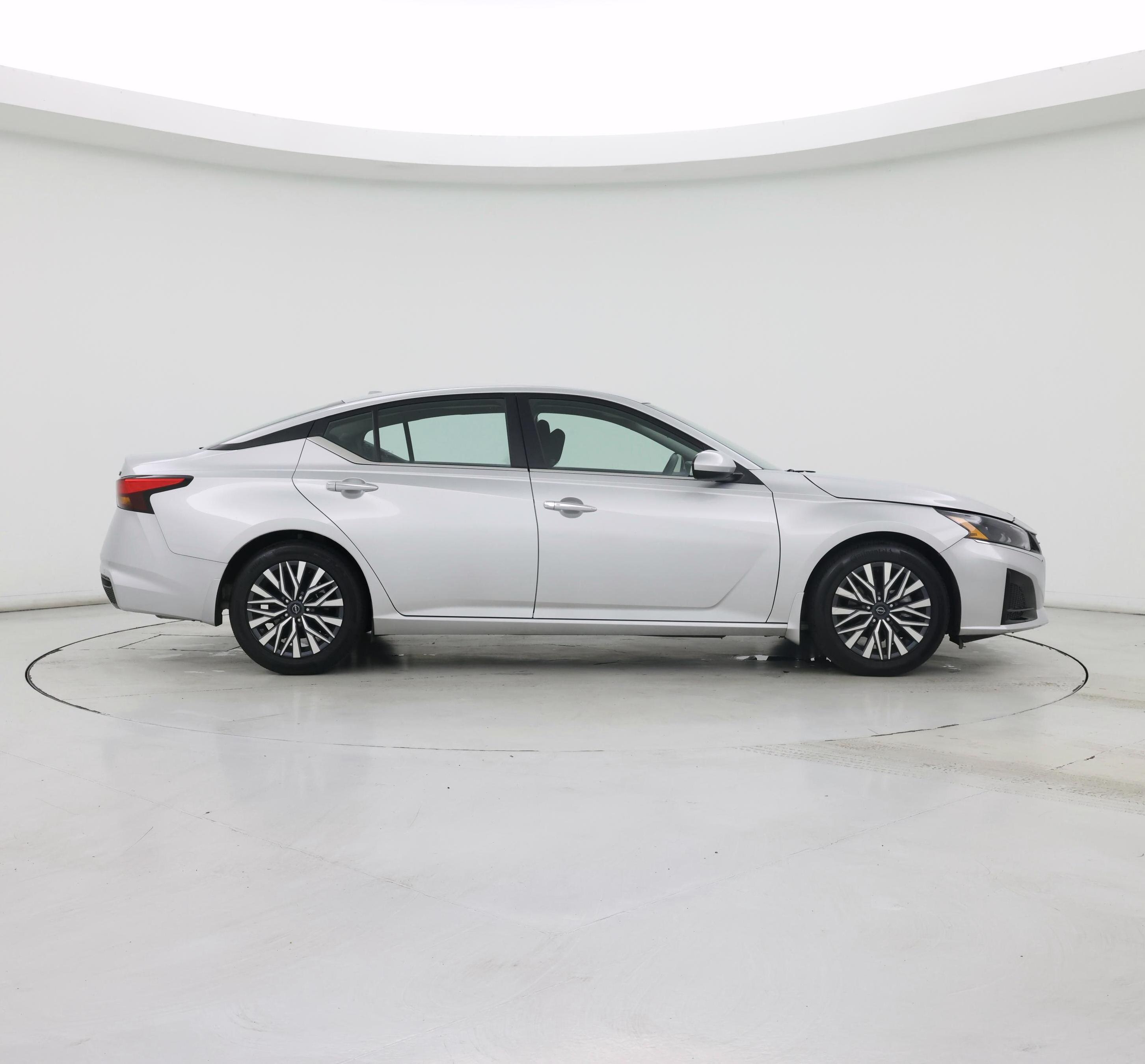 Thumbnail: 2023 Nissan Altima - 7