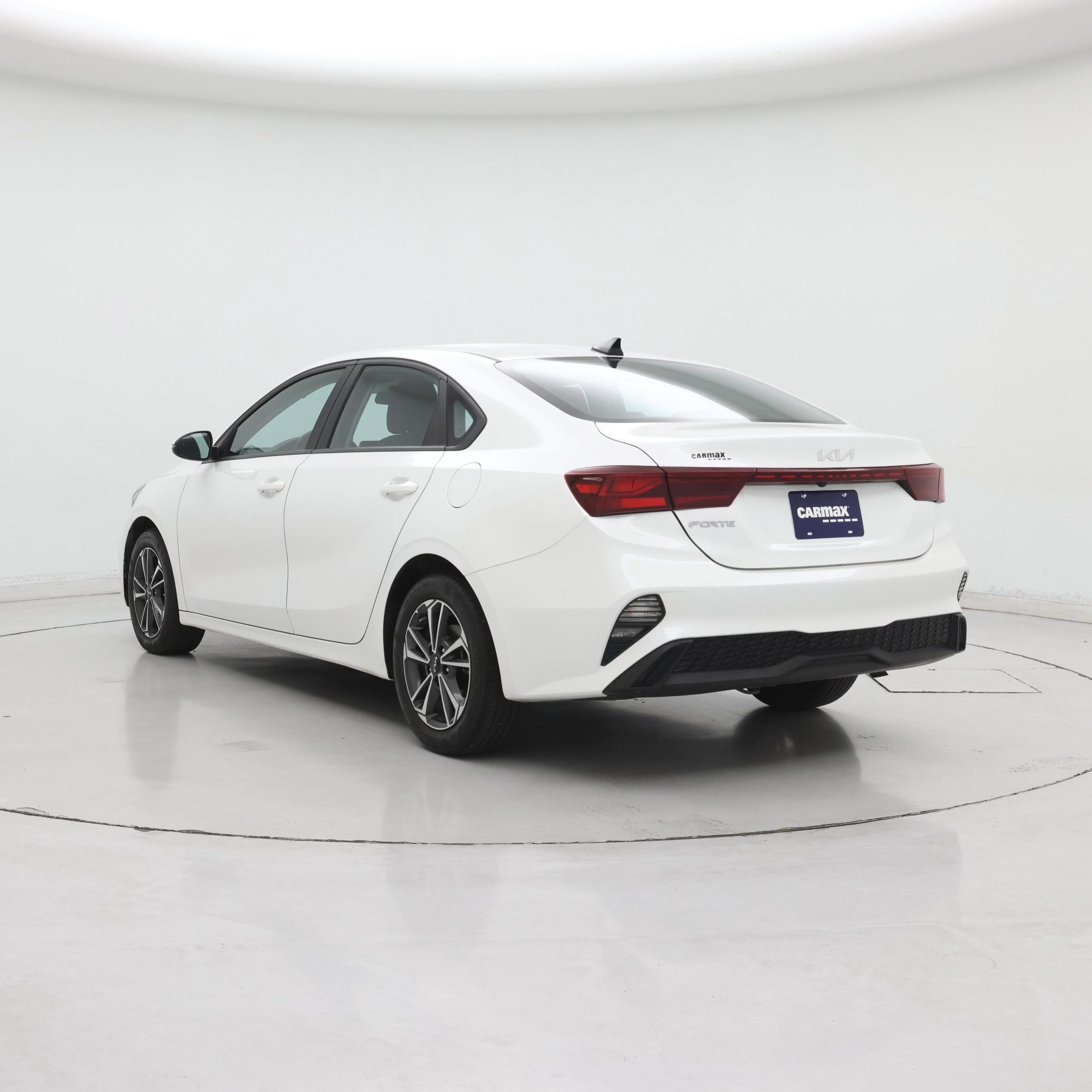 Thumbnail: 2023 Kia Forte - 2