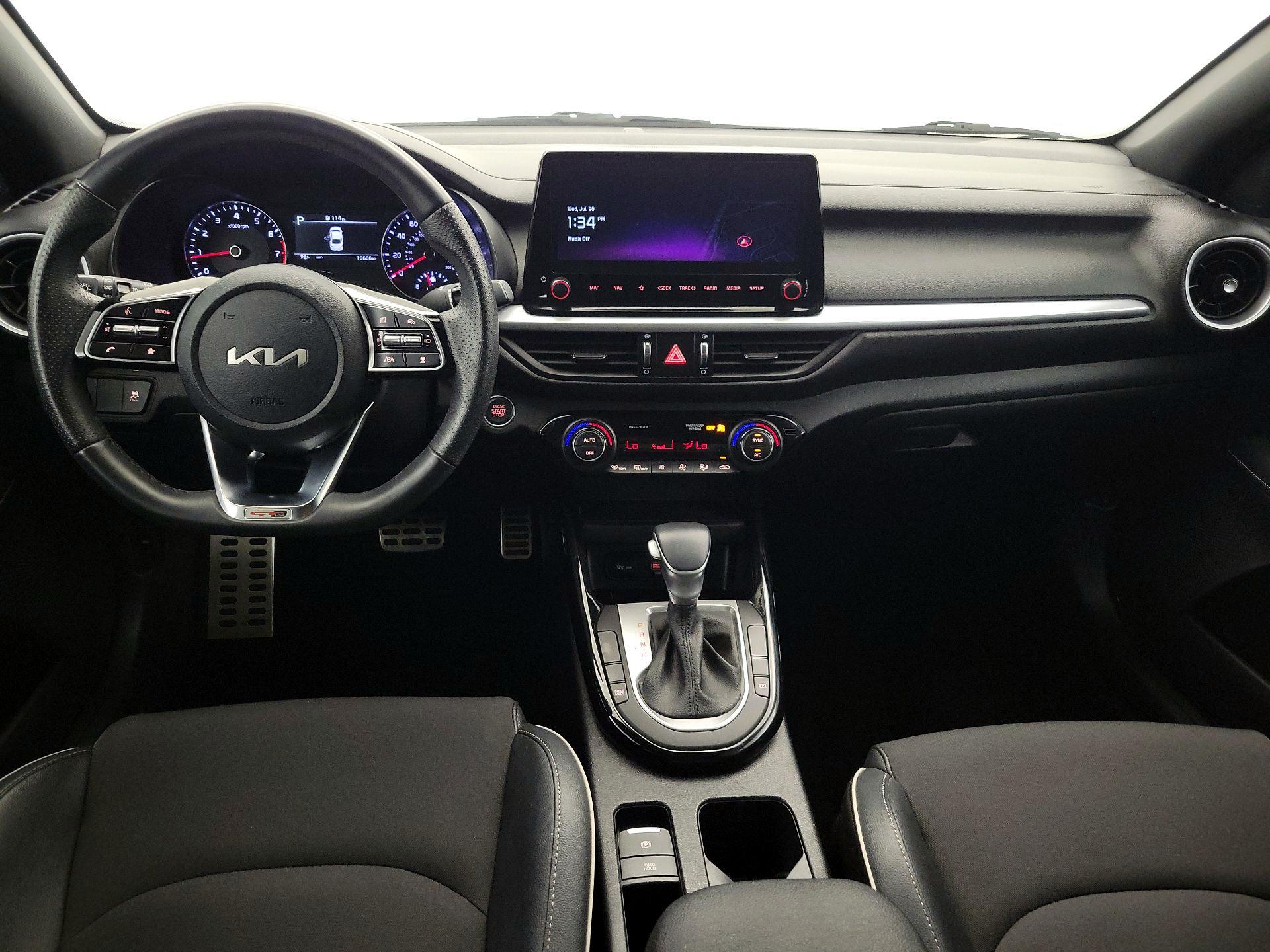 Thumbnail: 2024 Kia Forte - 9
