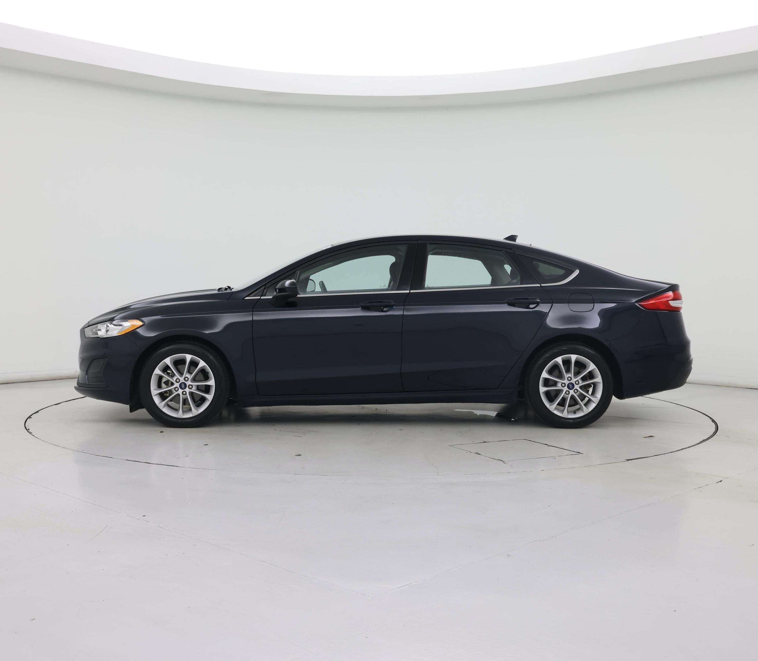Thumbnail: 2020 Ford Fusion - 3