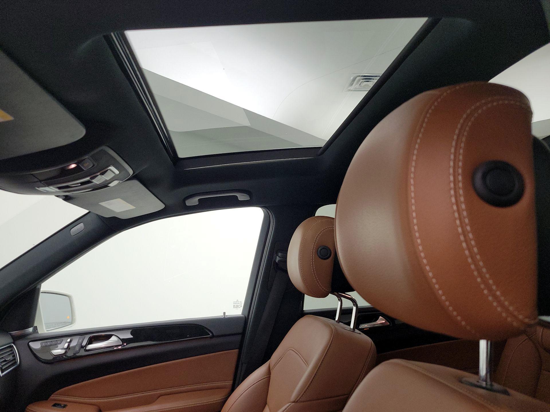 Thumbnail: 2019 Mercedes-Benz GLS - 18
