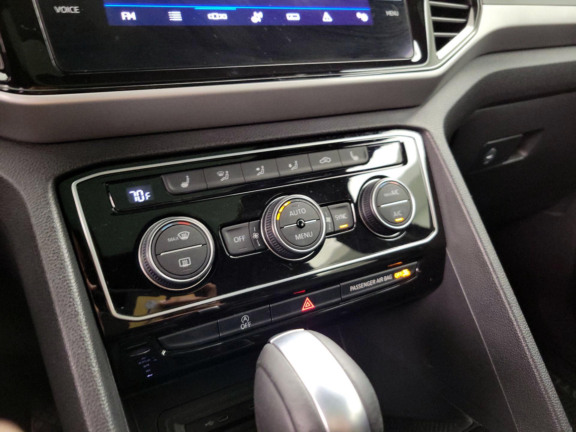 Thumbnail: 2021 Volkswagen Atlas - 16