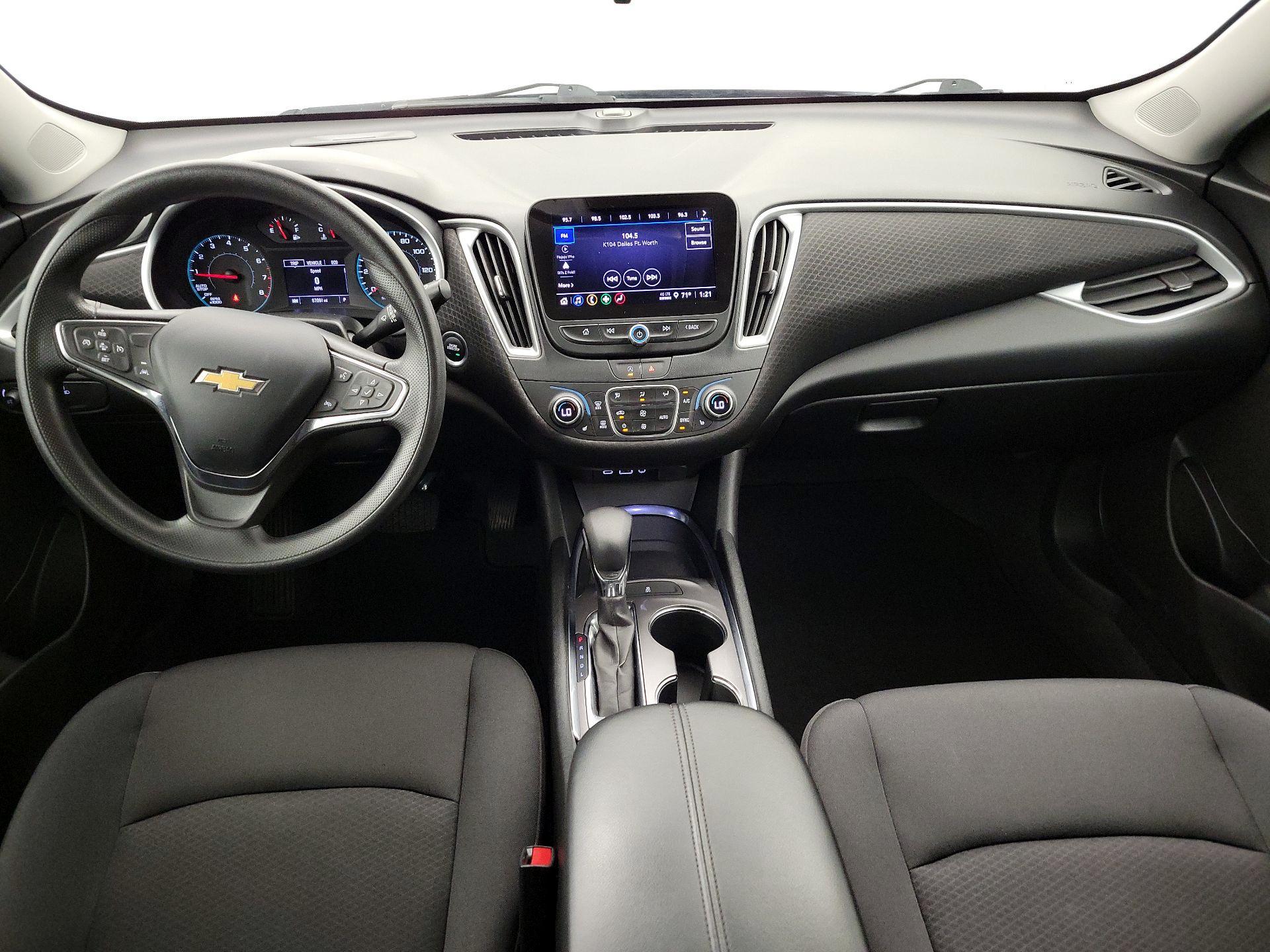 Thumbnail: 2023 Chevrolet Malibu - 9