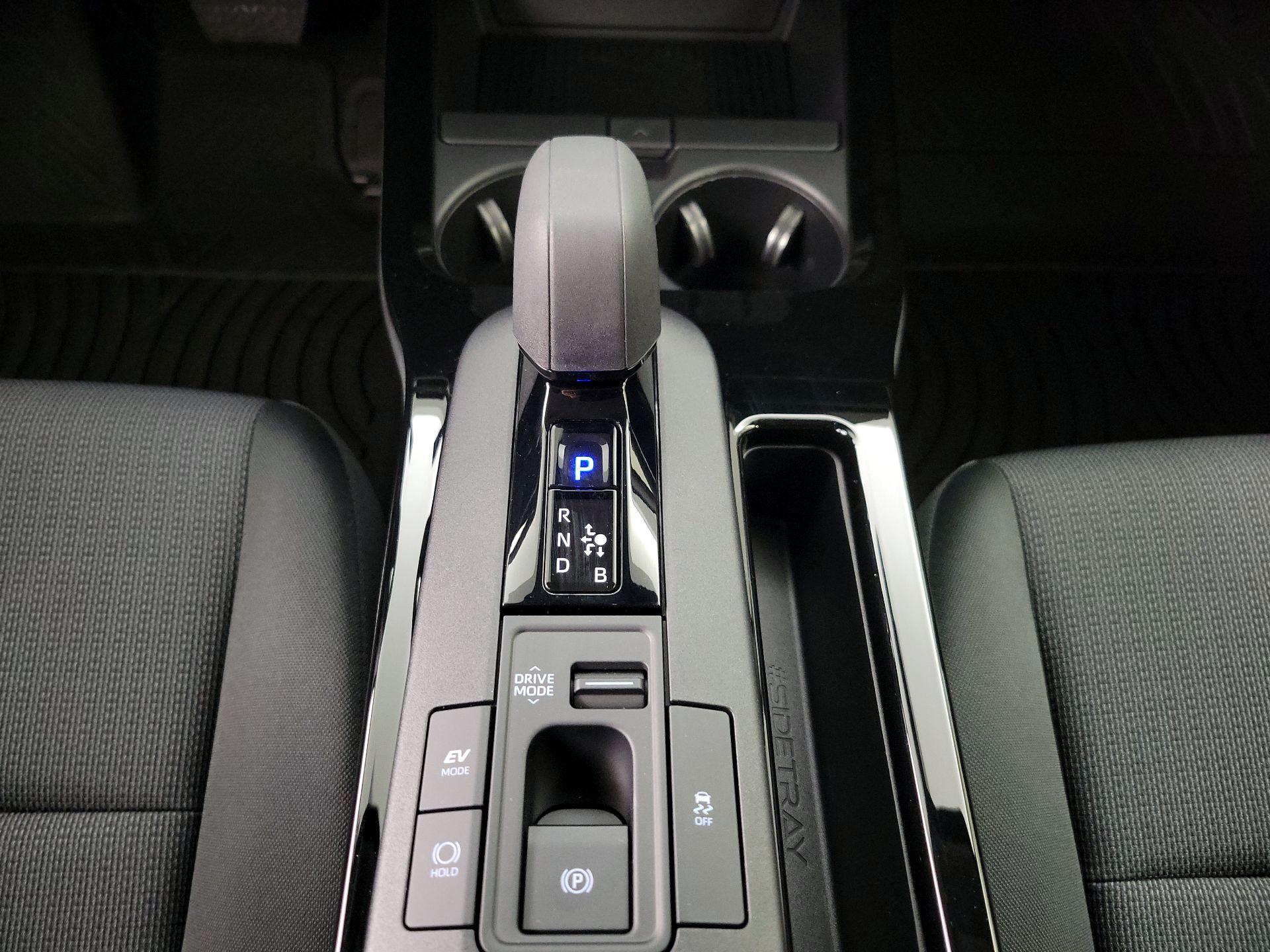 Thumbnail: 2024 Toyota Prius - 17