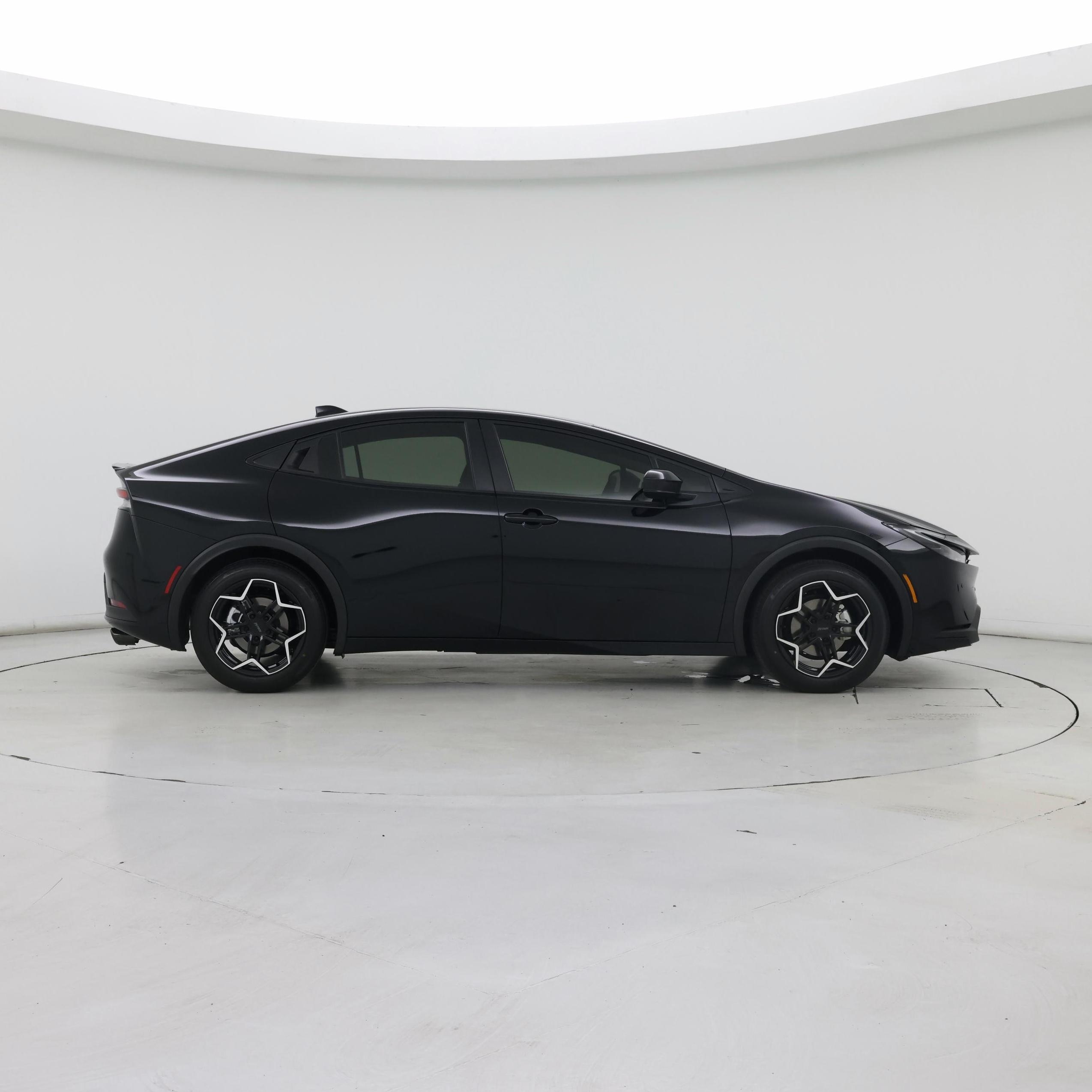 Thumbnail: 2024 Toyota Prius - 7