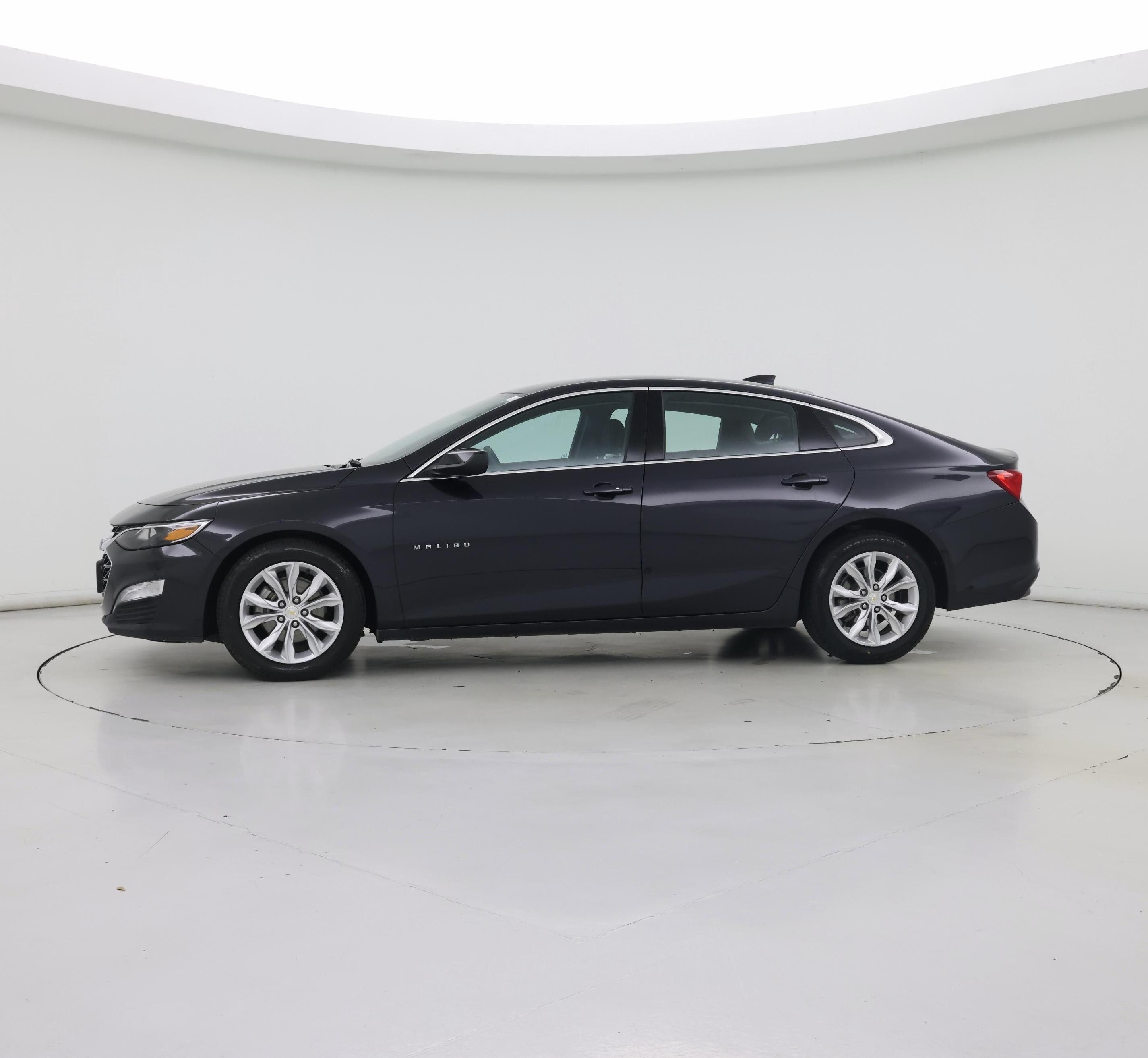 Thumbnail: 2023 Chevrolet Malibu - 3