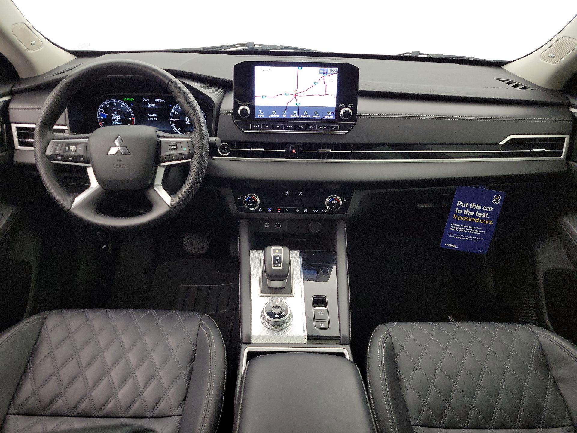 Thumbnail: 2023 Mitsubishi Outlander - 9