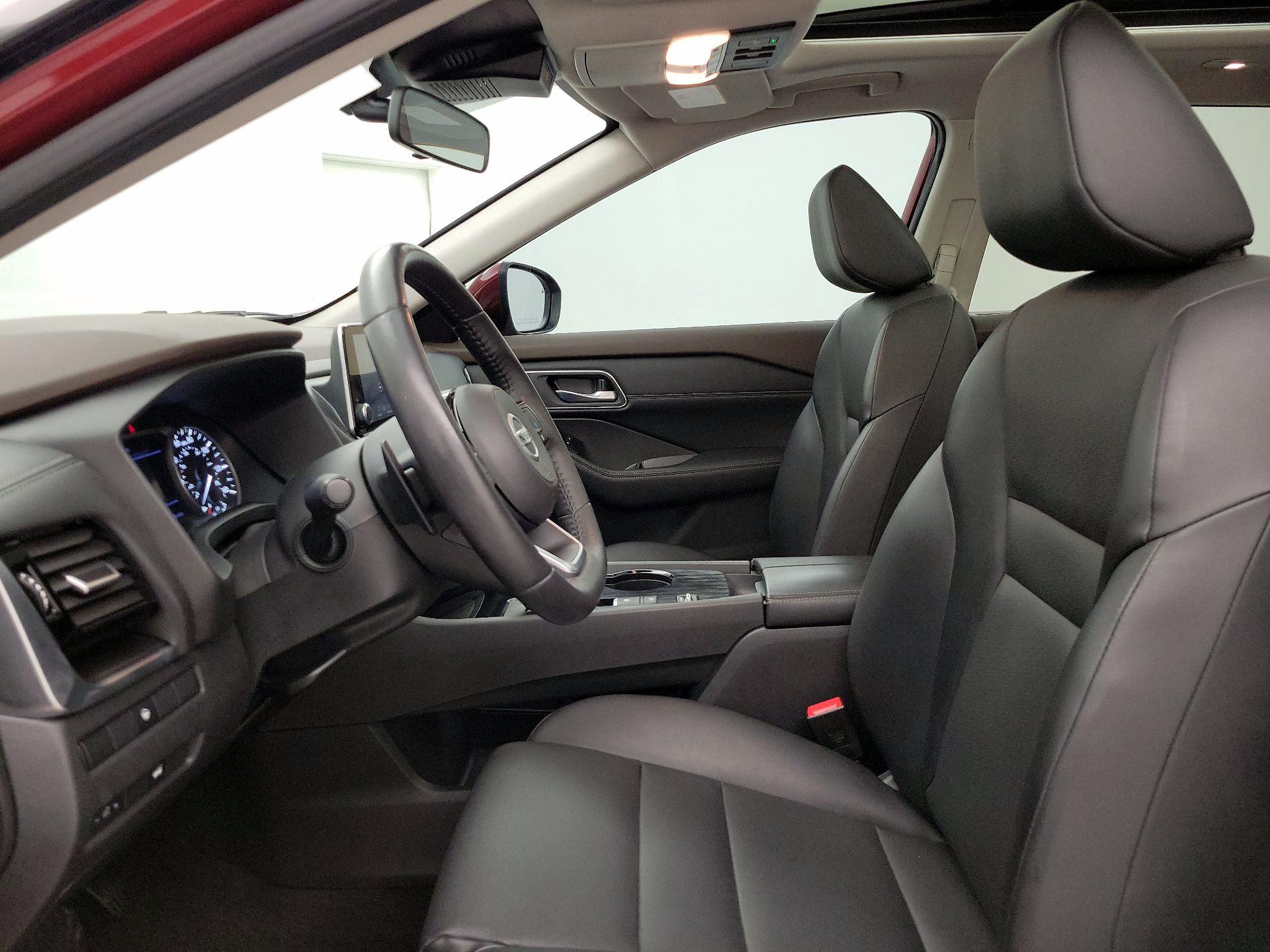 Thumbnail: 2021 Nissan Rogue - 11