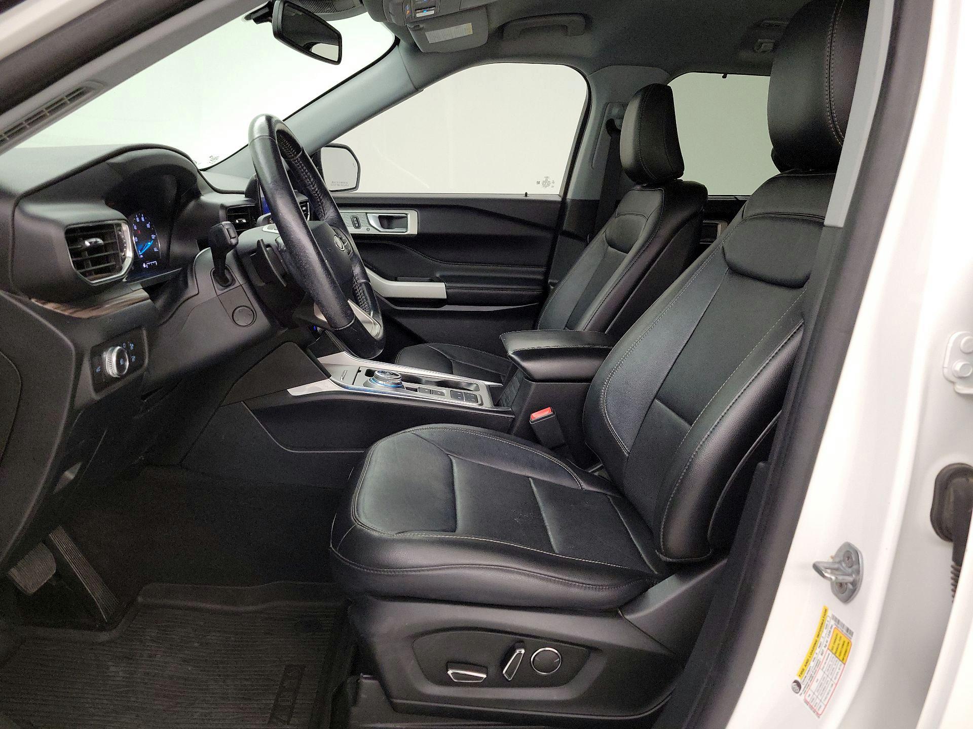 Thumbnail: 2020 Ford Explorer - 11