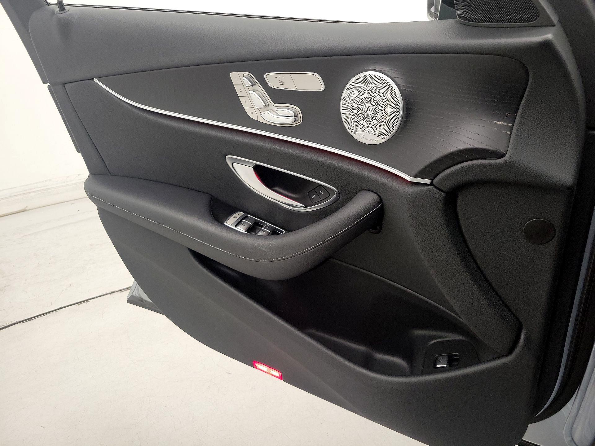 Thumbnail: 2021 Mercedes-Benz E-Class - 12