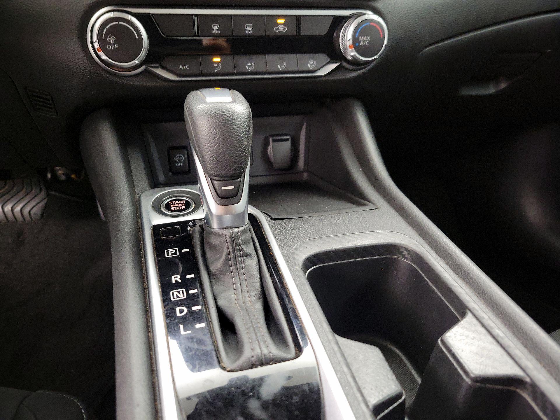 Thumbnail: 2024 Nissan Sentra - 17
