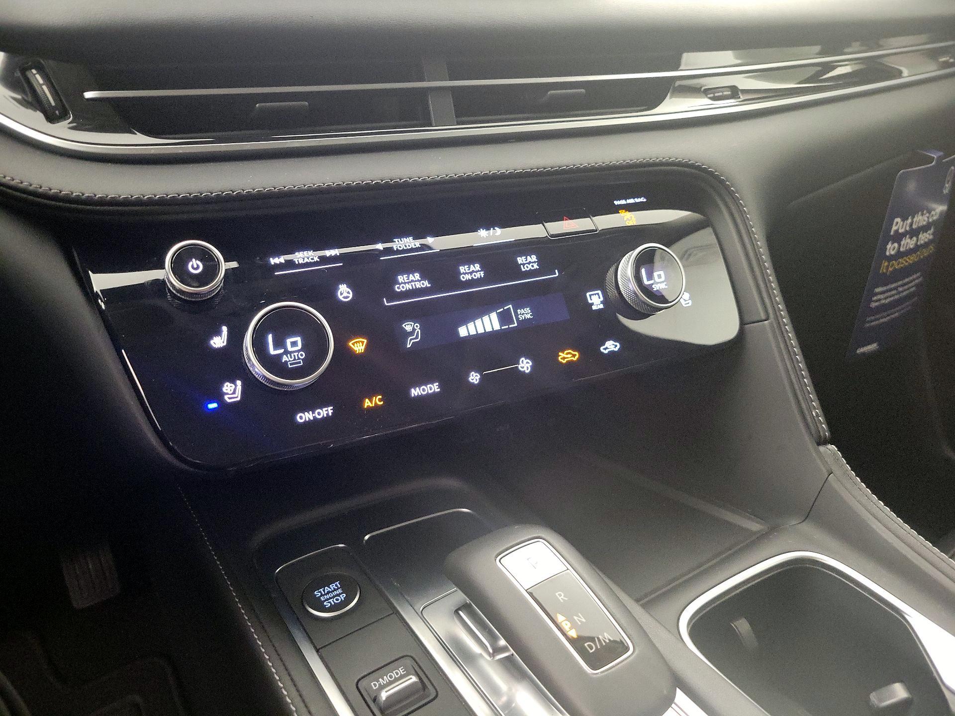 Thumbnail: 2024 INFINITI QX60 - 15