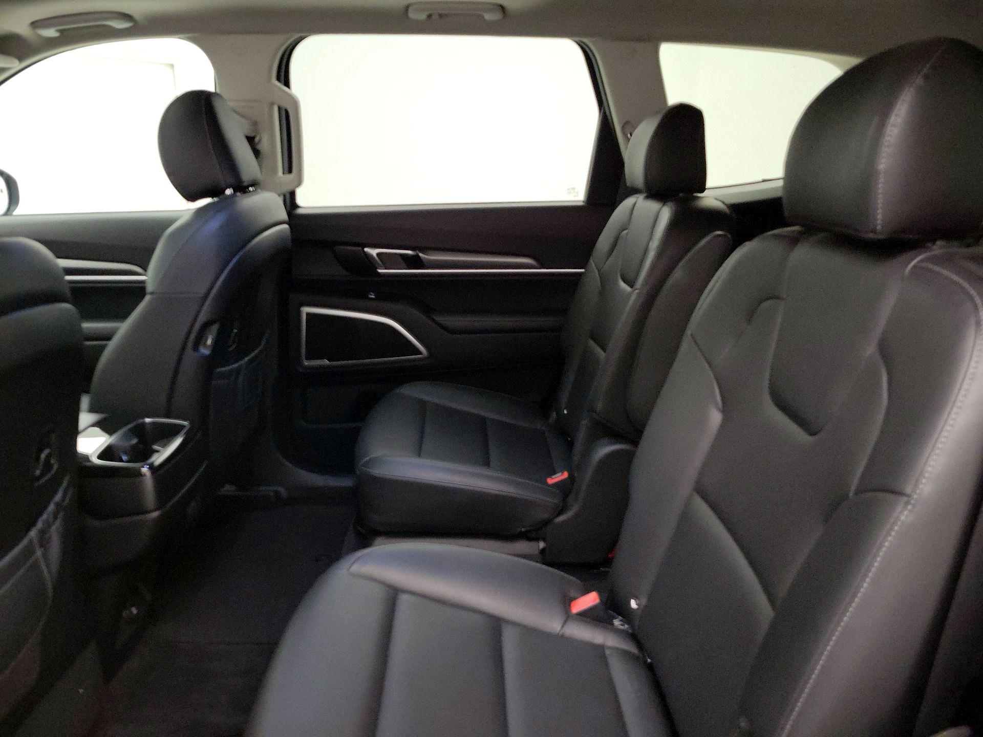 Thumbnail: 2021 Kia Telluride - 20