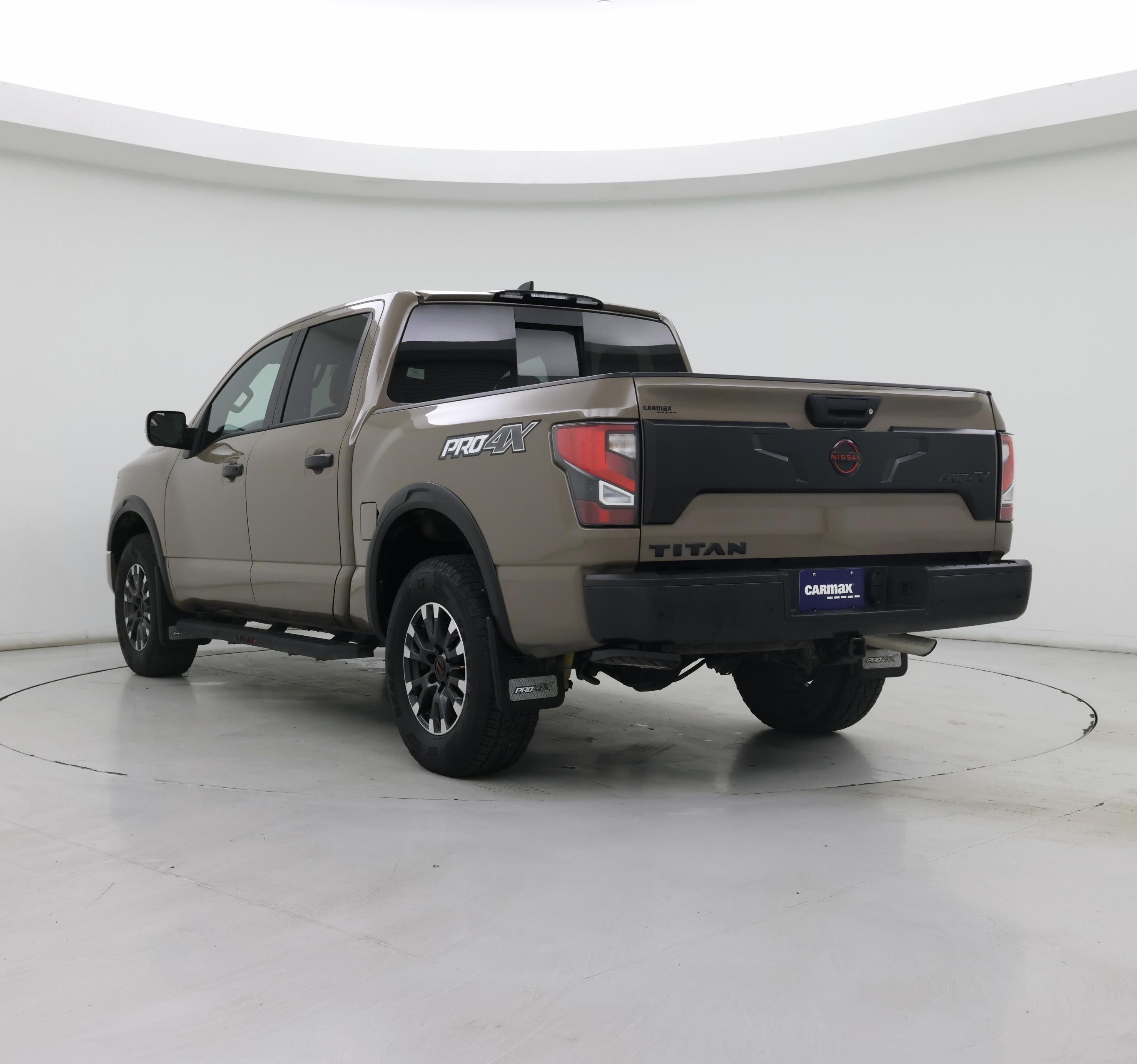 Thumbnail: 2023 Nissan Titan - 2