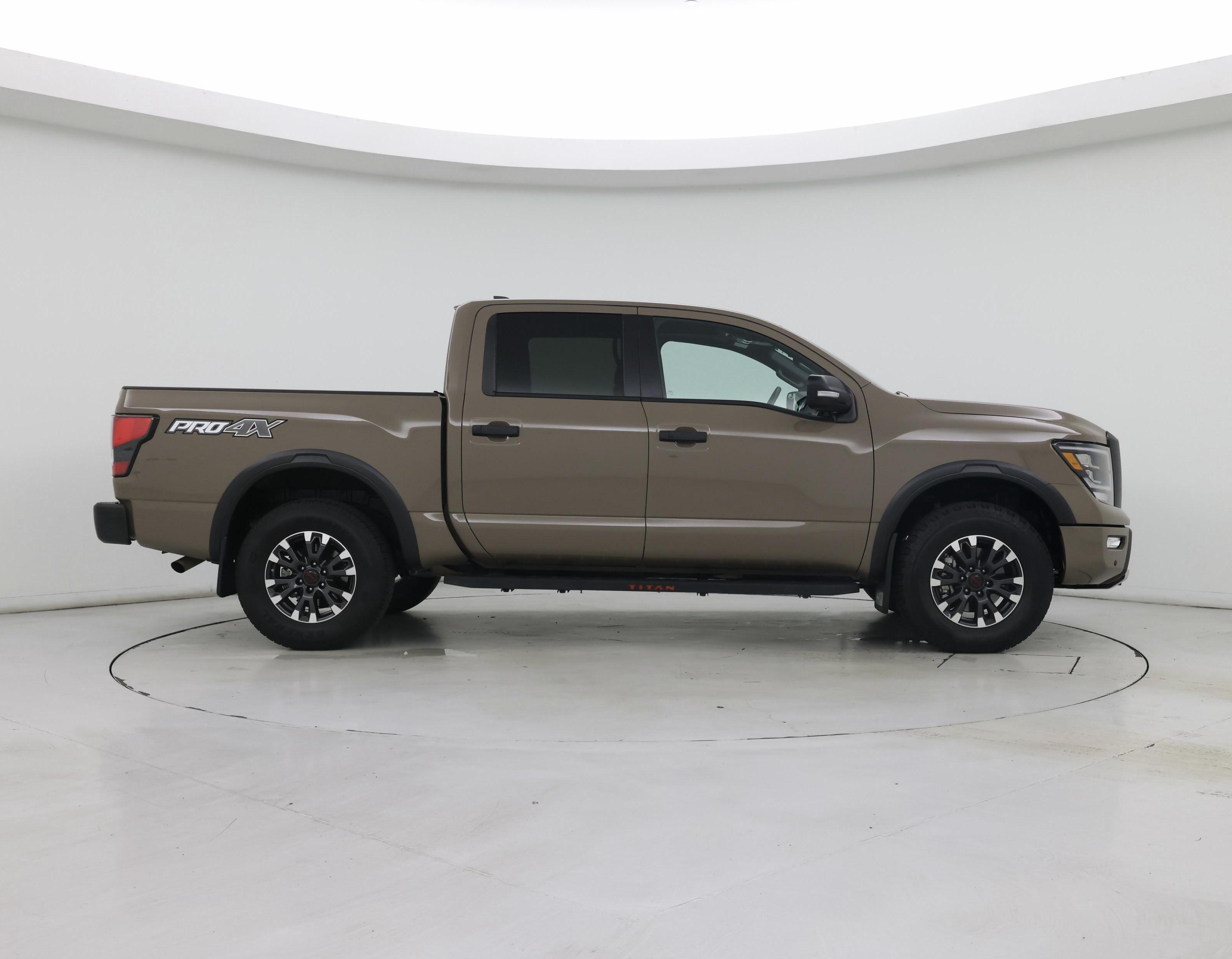 Thumbnail: 2023 Nissan Titan - 7