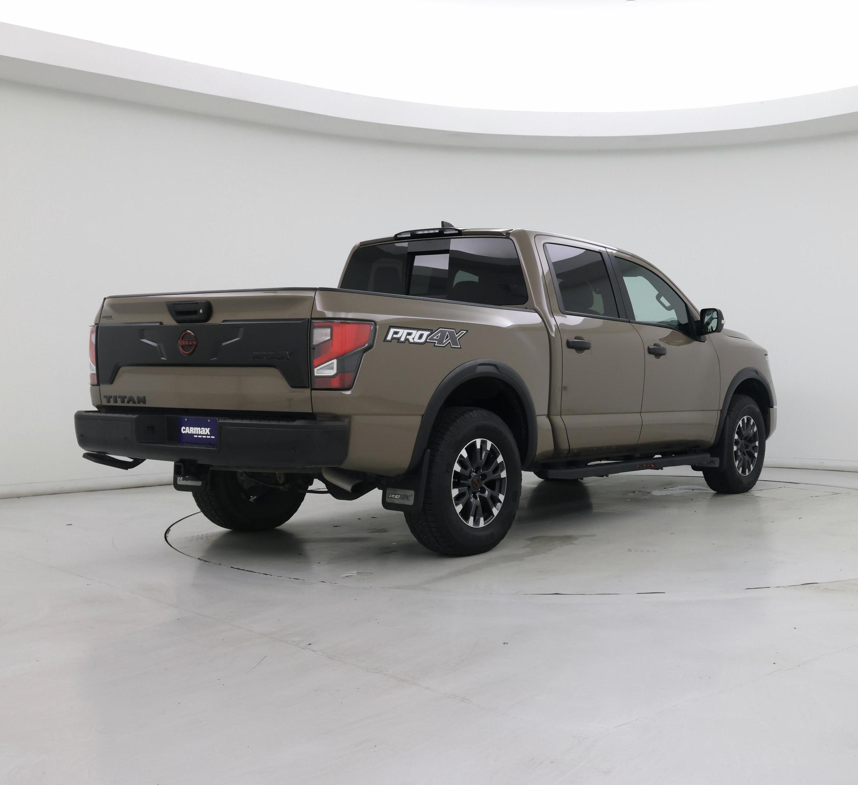 Thumbnail: 2023 Nissan Titan - 8